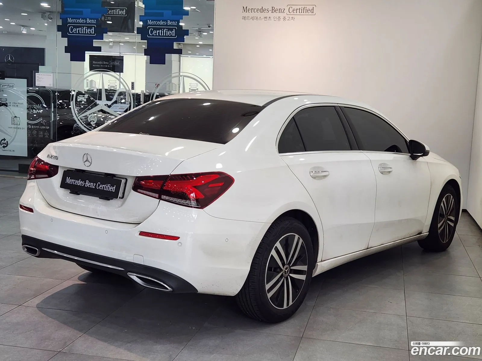 Mercedes-Benz A-Klasse A220 Sedan 2023 - фотография 17300863