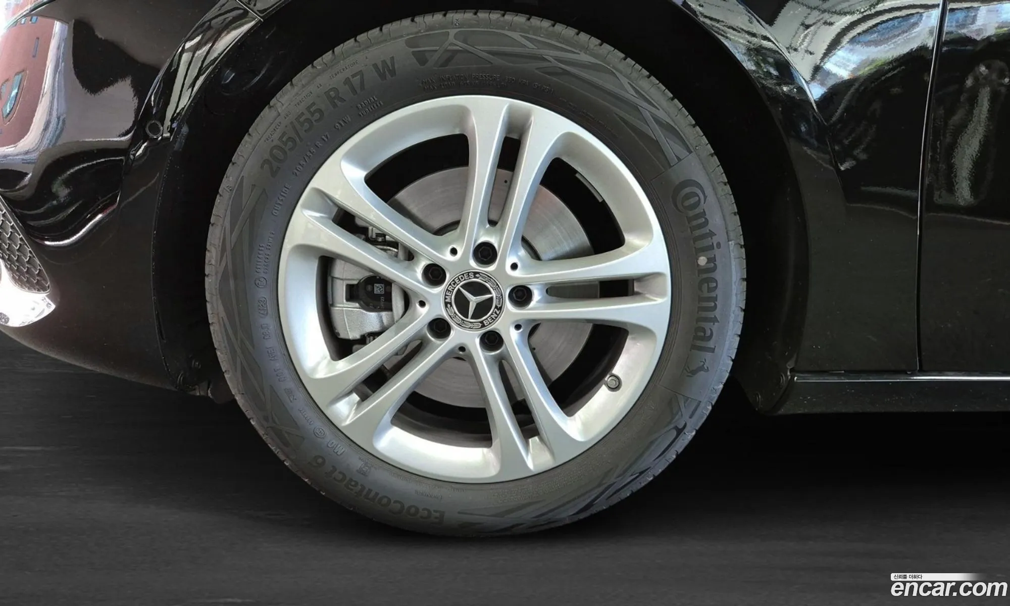 Mercedes A-Class W177 A220 Hatchback - фотография 17258192