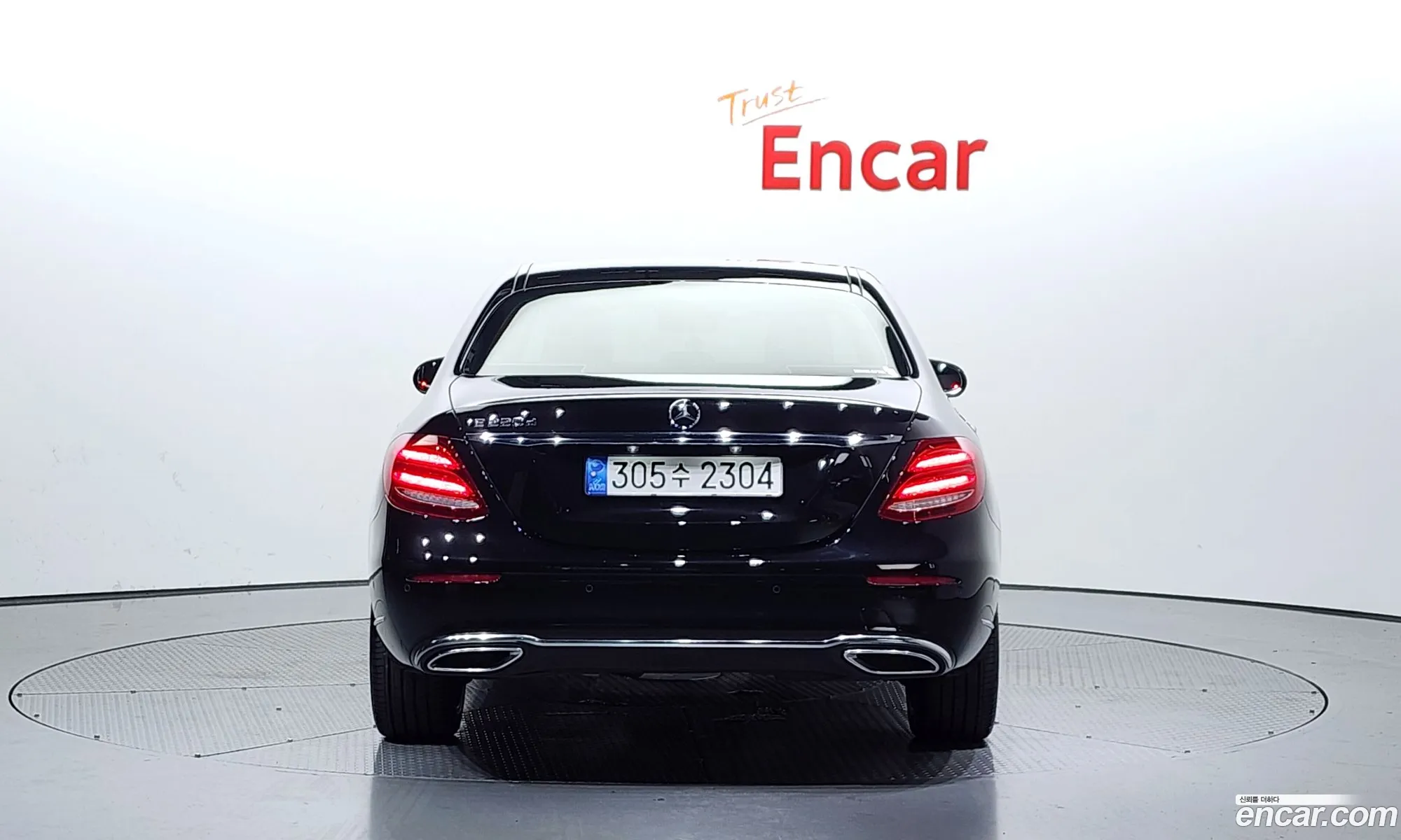 Mercedes-Benz E-Klasse E220D Exclusive 2017 - фотография 17282445