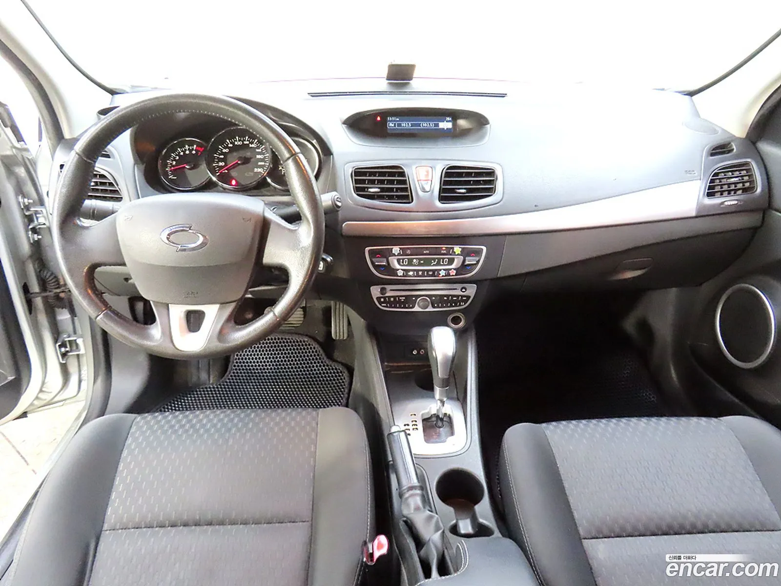 Renault Samsung Sm3 Ii Le 2010 - фотография 683528