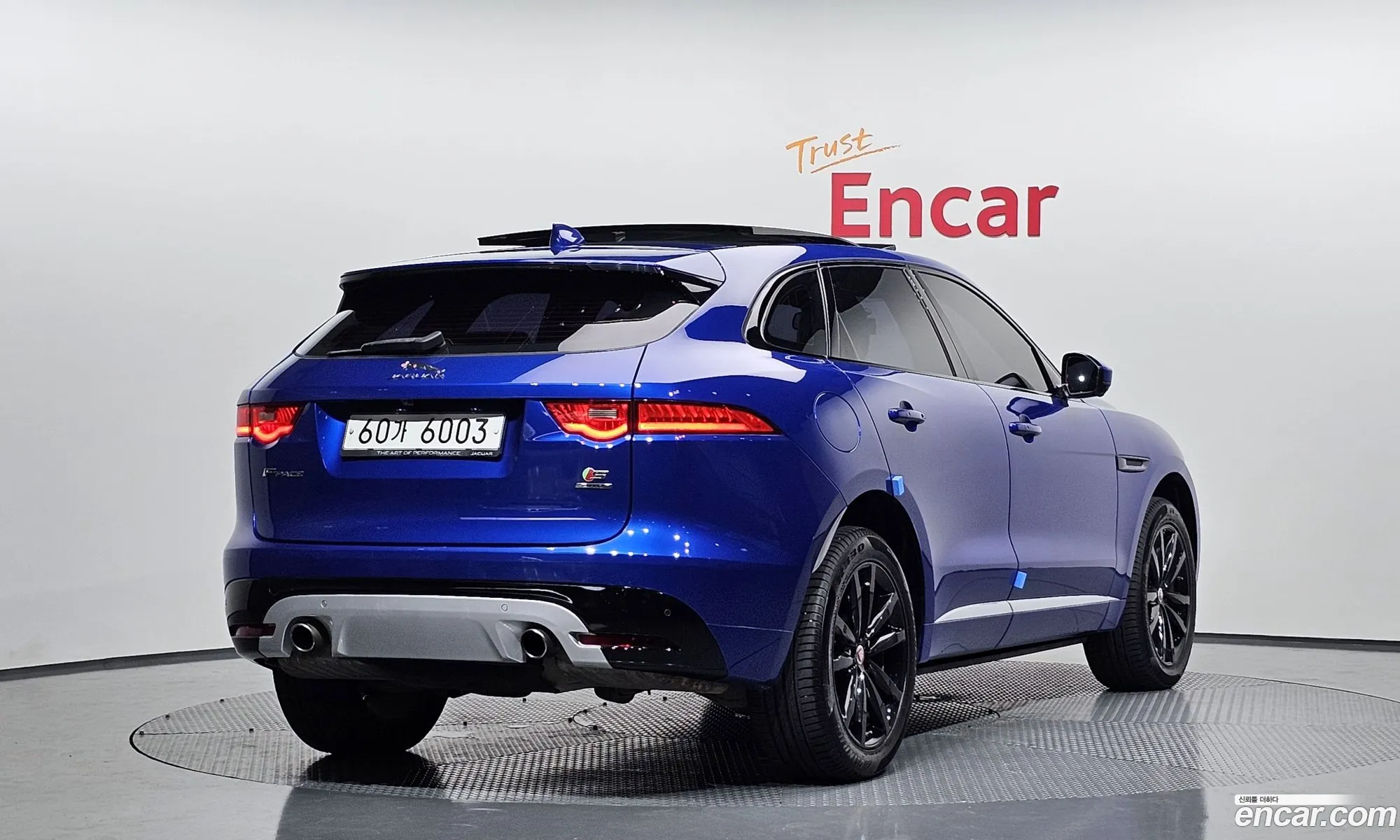 Jaguar F-Pace 30D First Edition 2017 - фотография 3500358