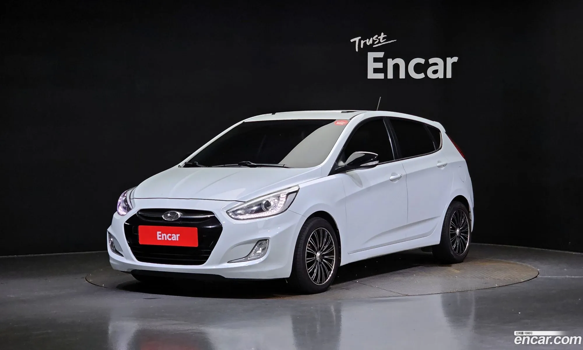 Hyundai Accent Iv Witt Diesel 16 Vgt Premium 2015 - фотография 17020389