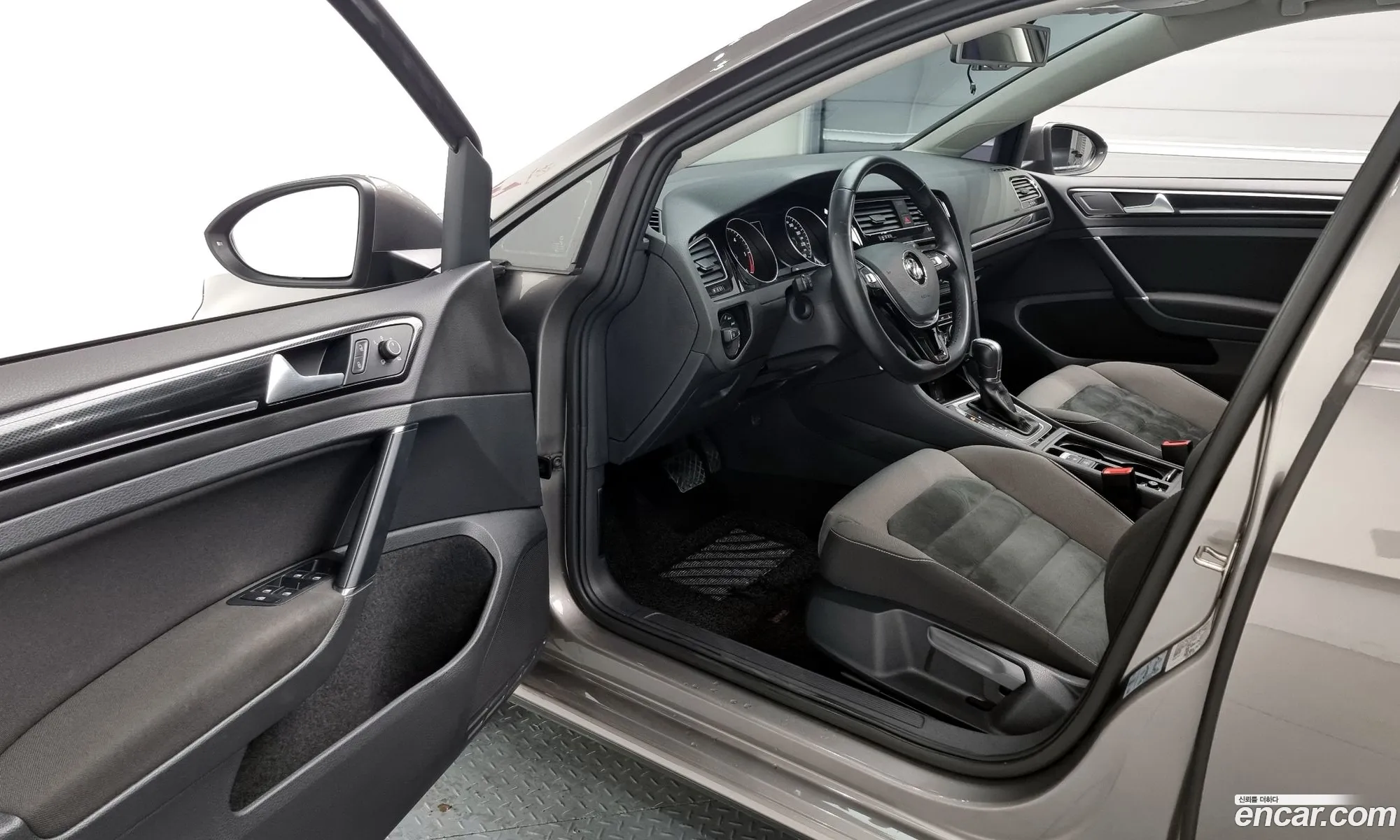 Korex Auto Trade - фотография 16491142