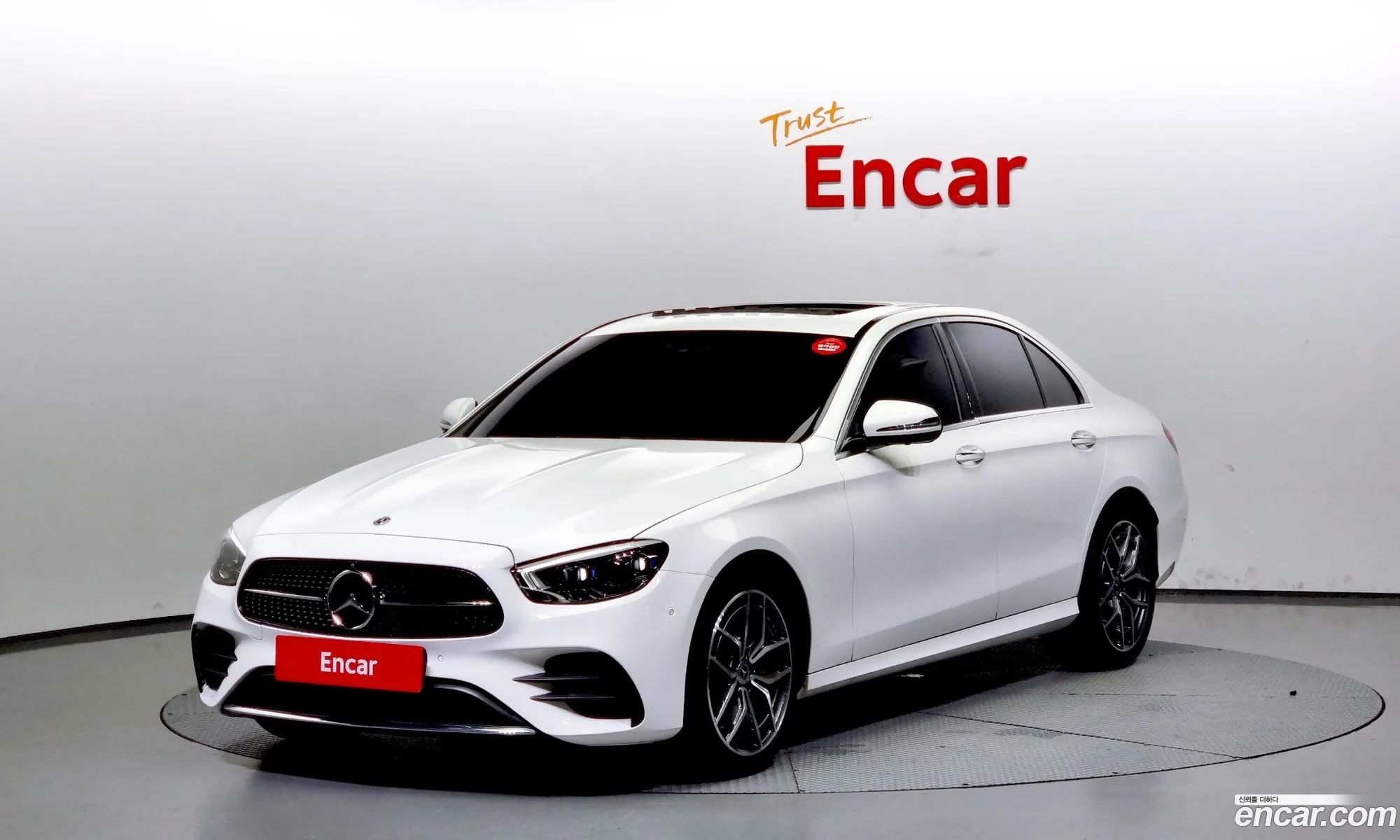 Mercedes-Benz E-Klasse E220D 4Matic Amg Line 2023 - фотография 17247899