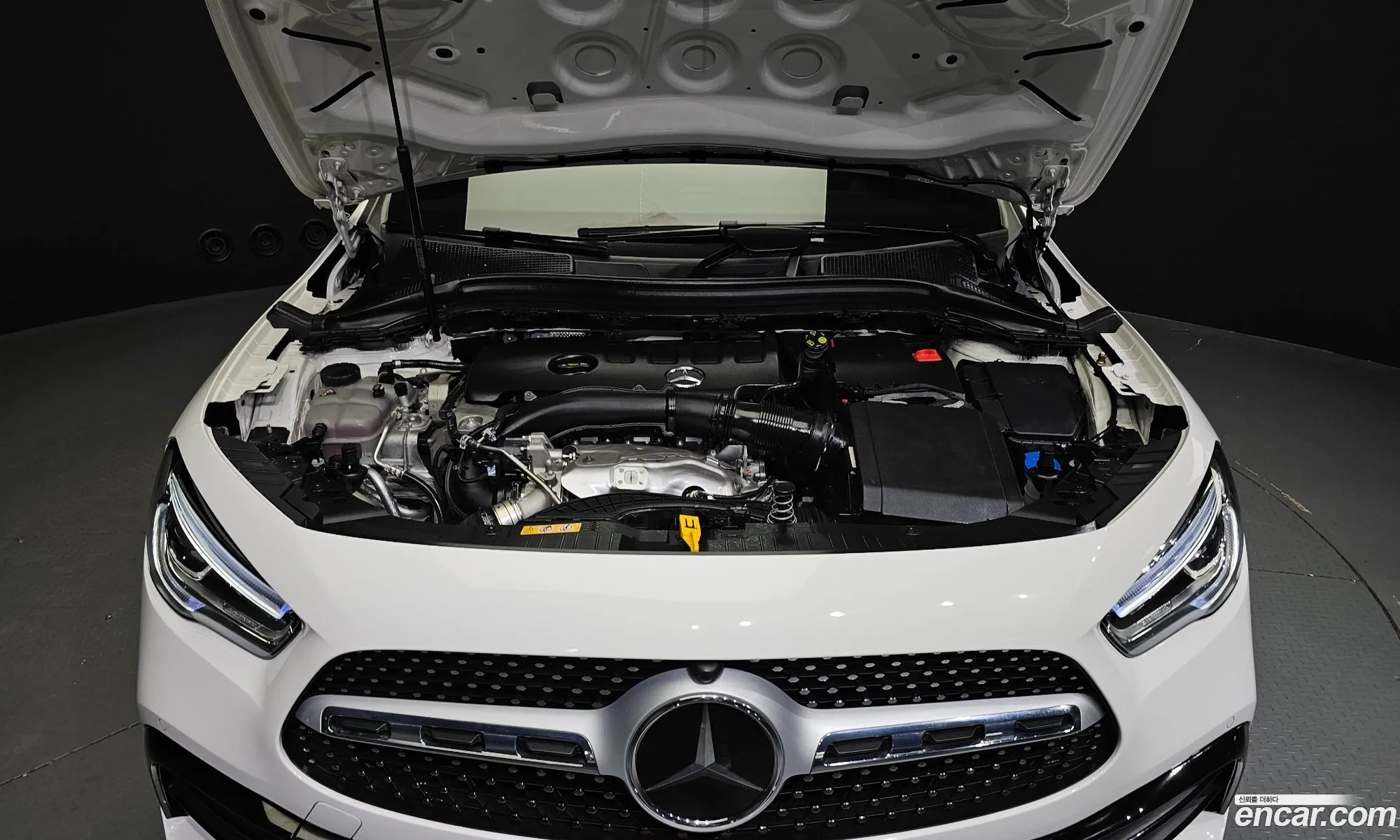 Mercedes-Benz Gla-Klasse Gla250 4Matic 2023 - фотография 17175891