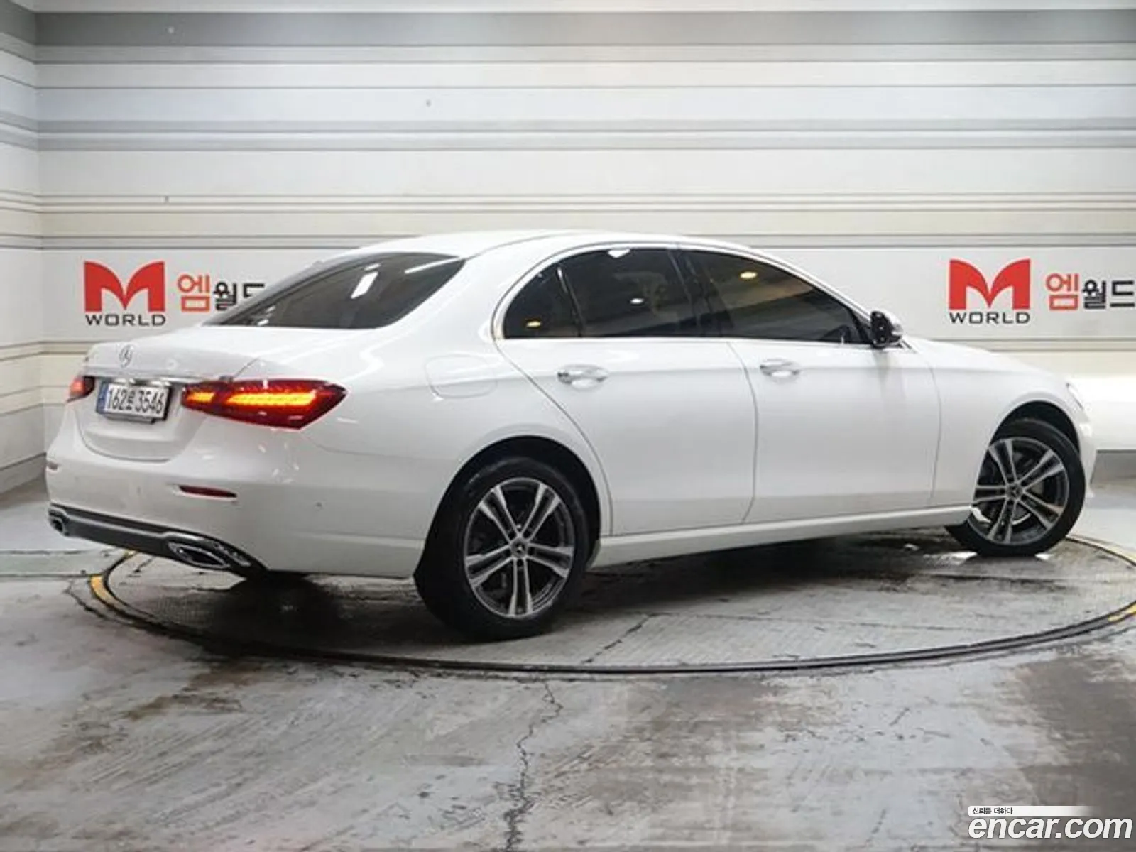 Mercedes-Benz E-Klasse E250 Avantgarde 2023 - фотография 17187998