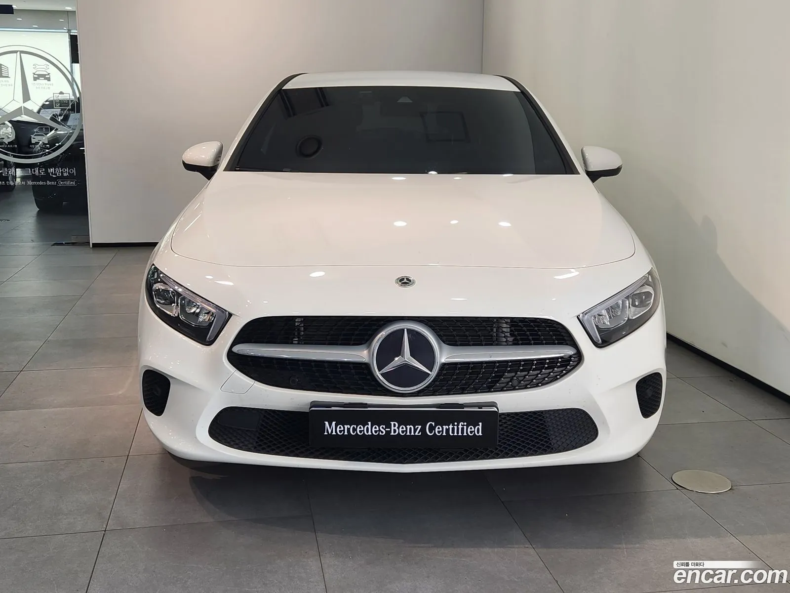 Mercedes-Benz A-Klasse A220 Hatchback 2023 - фотография 17187984