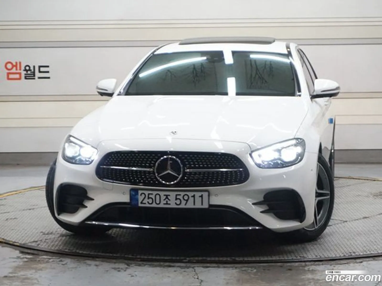 Mercedes-Benz E-Klasse E250 Amg Line 2023 - фотография 17188009