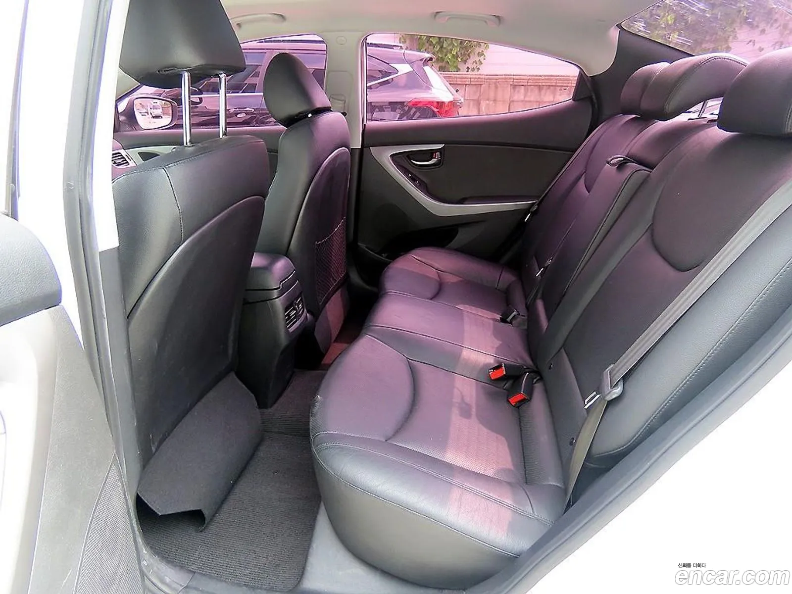 Hyundai Avante V 16 Gdi Modern 2014 - фотография 16989259