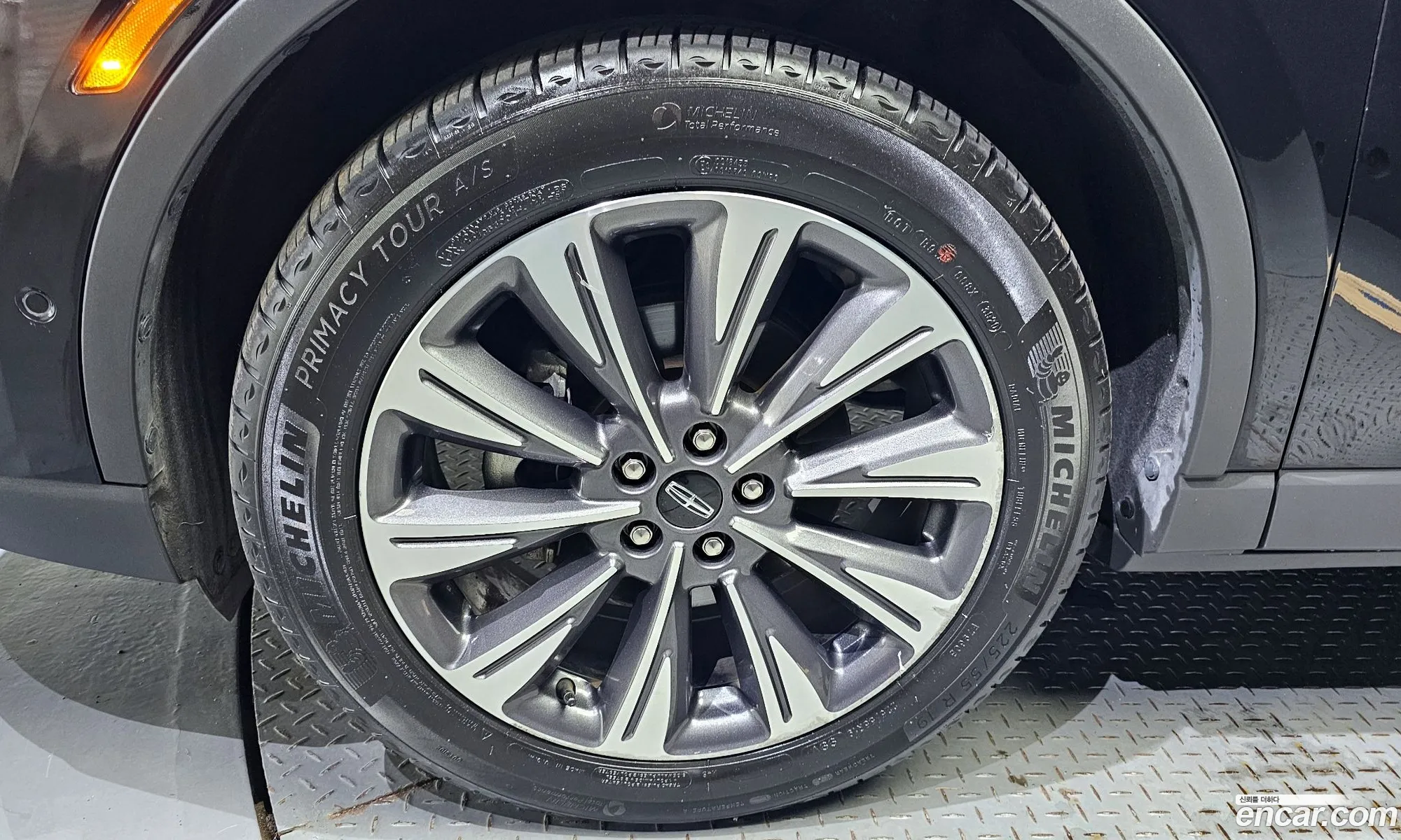 Lincoln Corsair I 20 Reserve Awd 2021 - фотография 3500173