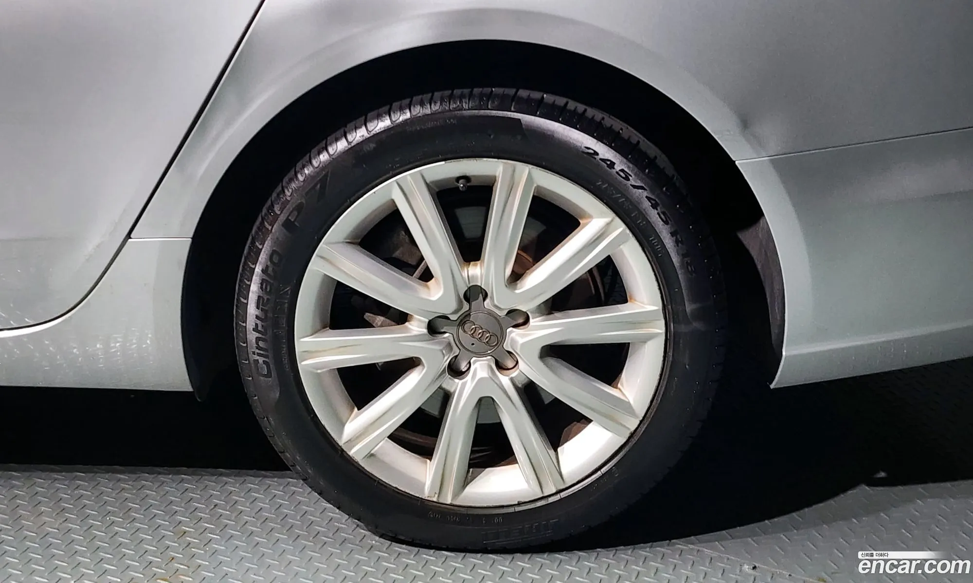 Audi A6 Iv C7 30 Tfsi Quattro 2012 - фотография 3794631