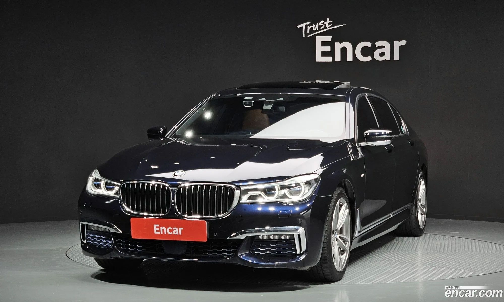 BMW 7 Series G11 740Li xDrive M Sports - фотография 940599