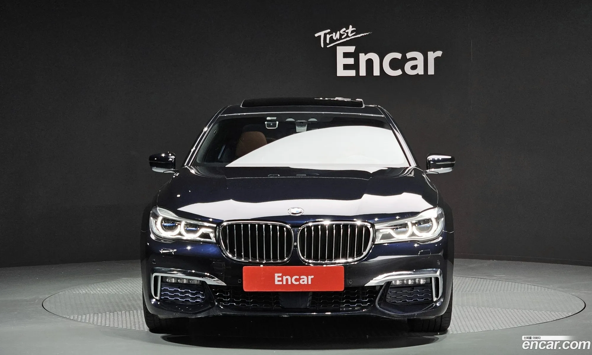 BMW 7 Series G11 740Li xDrive M Sports - фотография 940601