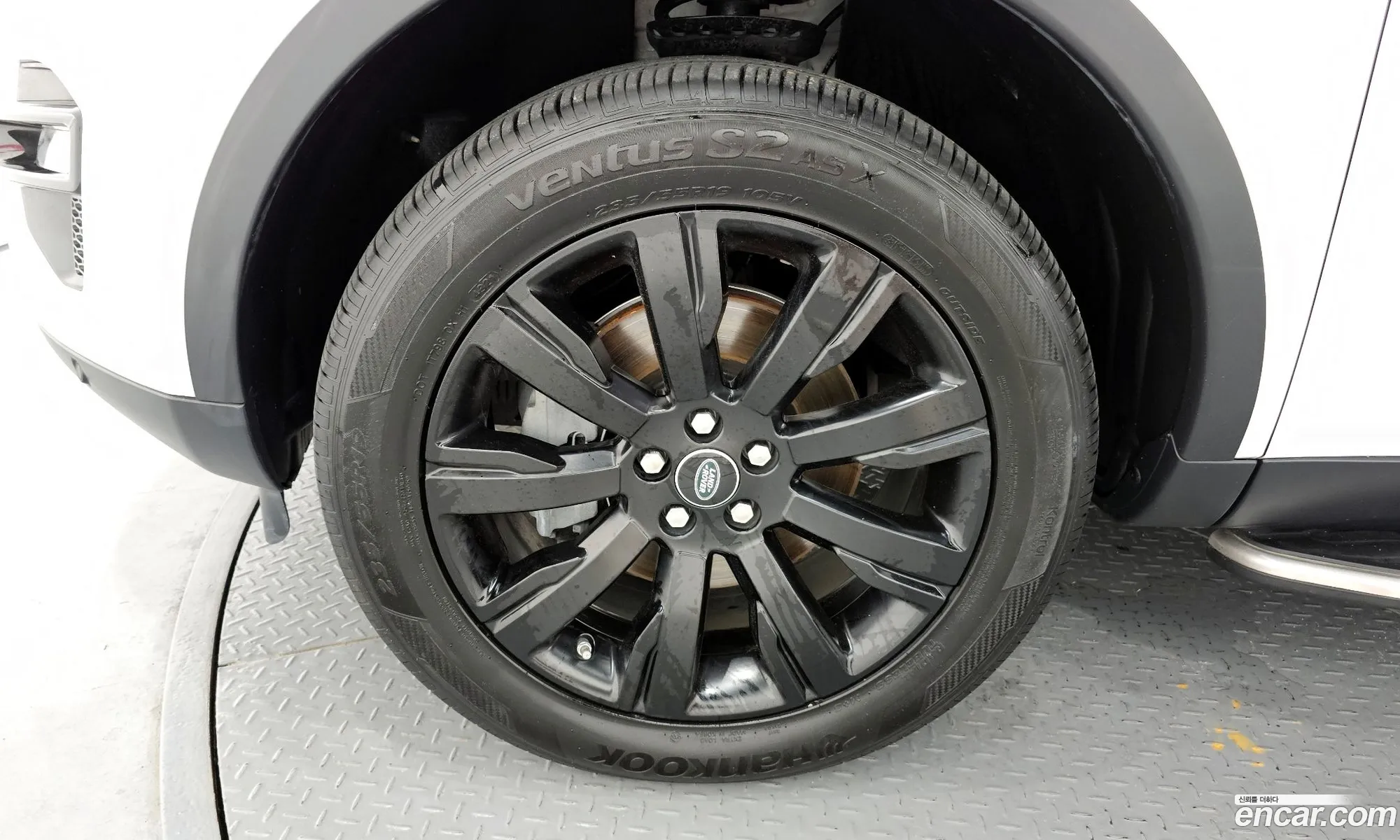 Land Rover Discovery Sport 20 Td4 Hse Luxury 2018 - фотография 3530620