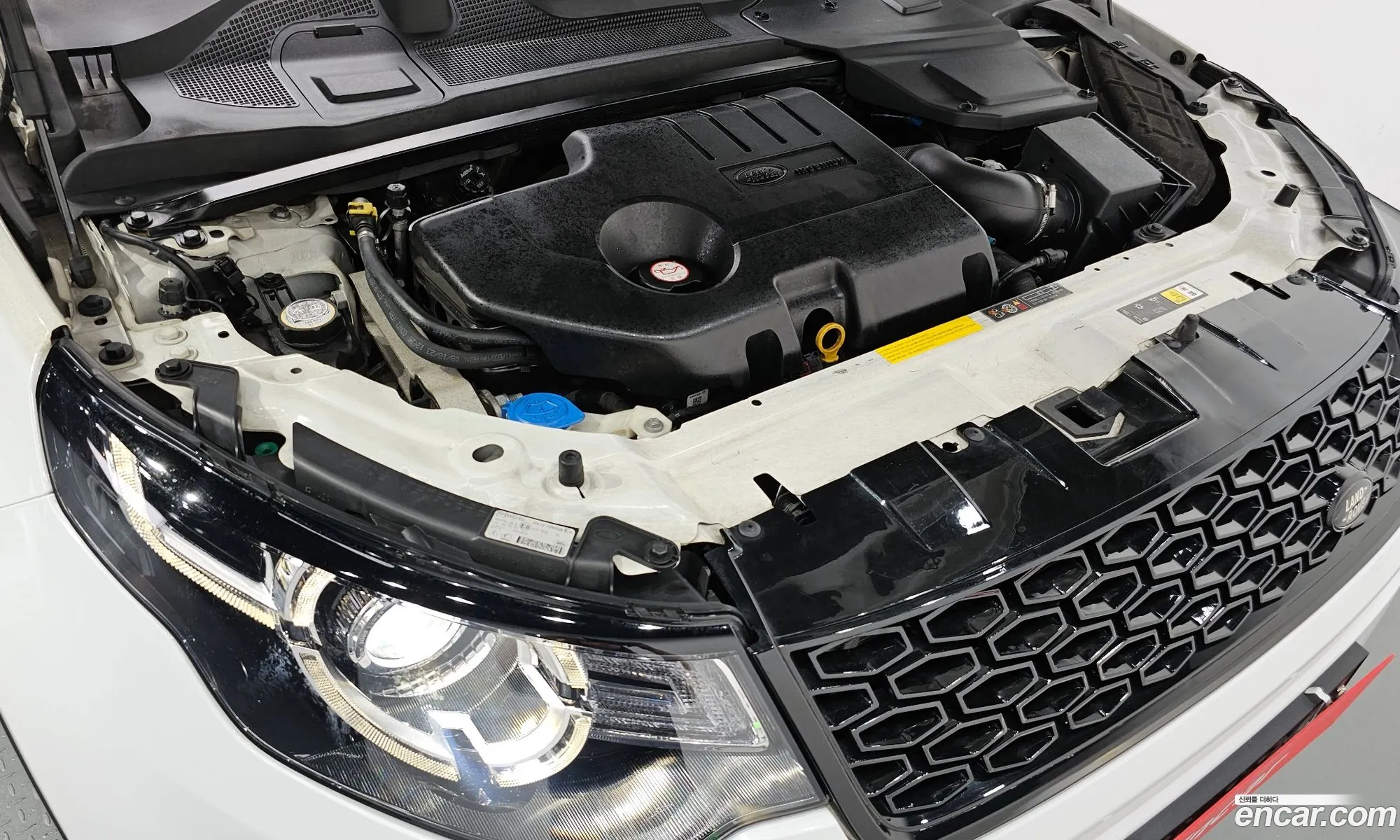 Land Rover Discovery Sport 20 Td4 Hse Luxury 2018 - фотография 3530621