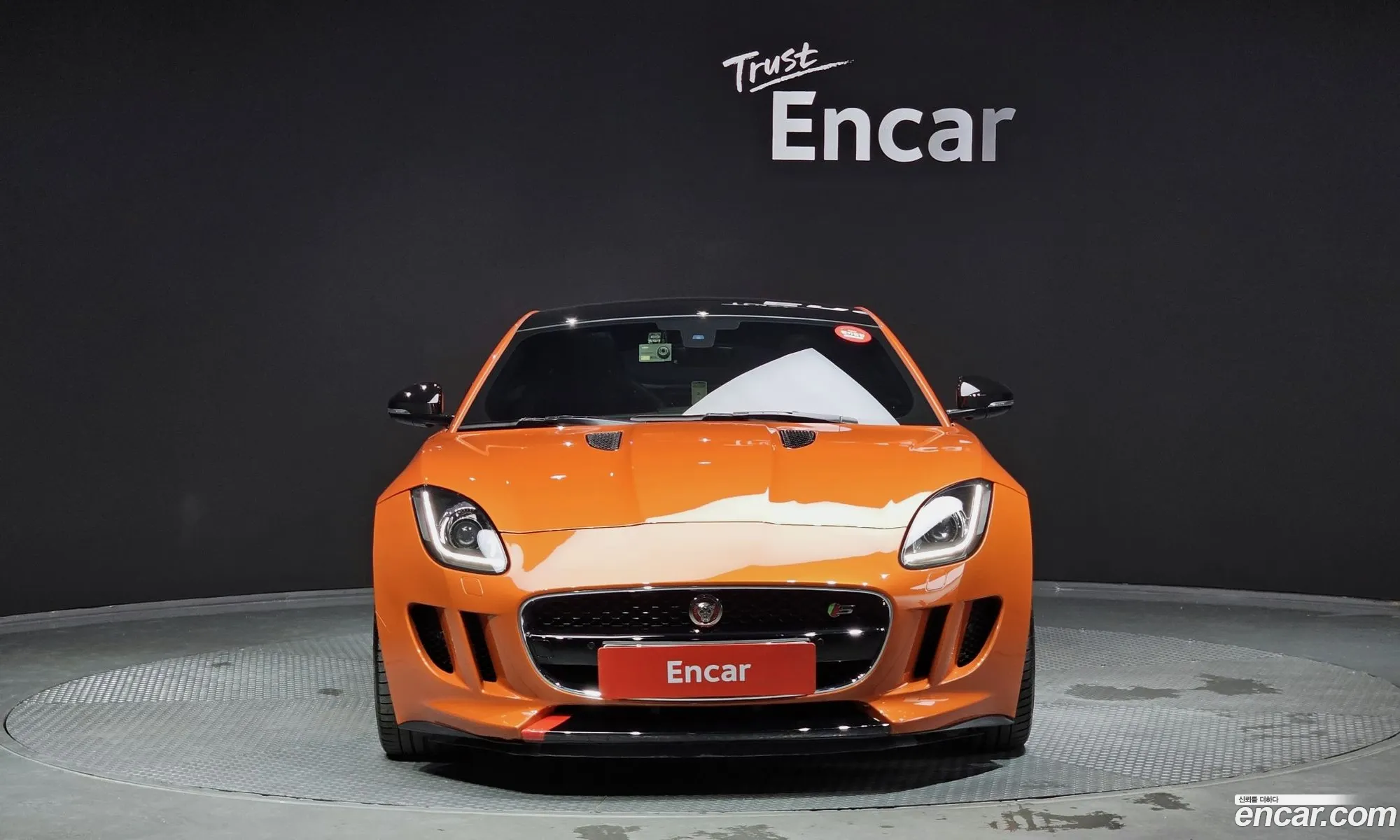 Jaguar F-Type 30 S Coupe 2017 - фотография 3500371