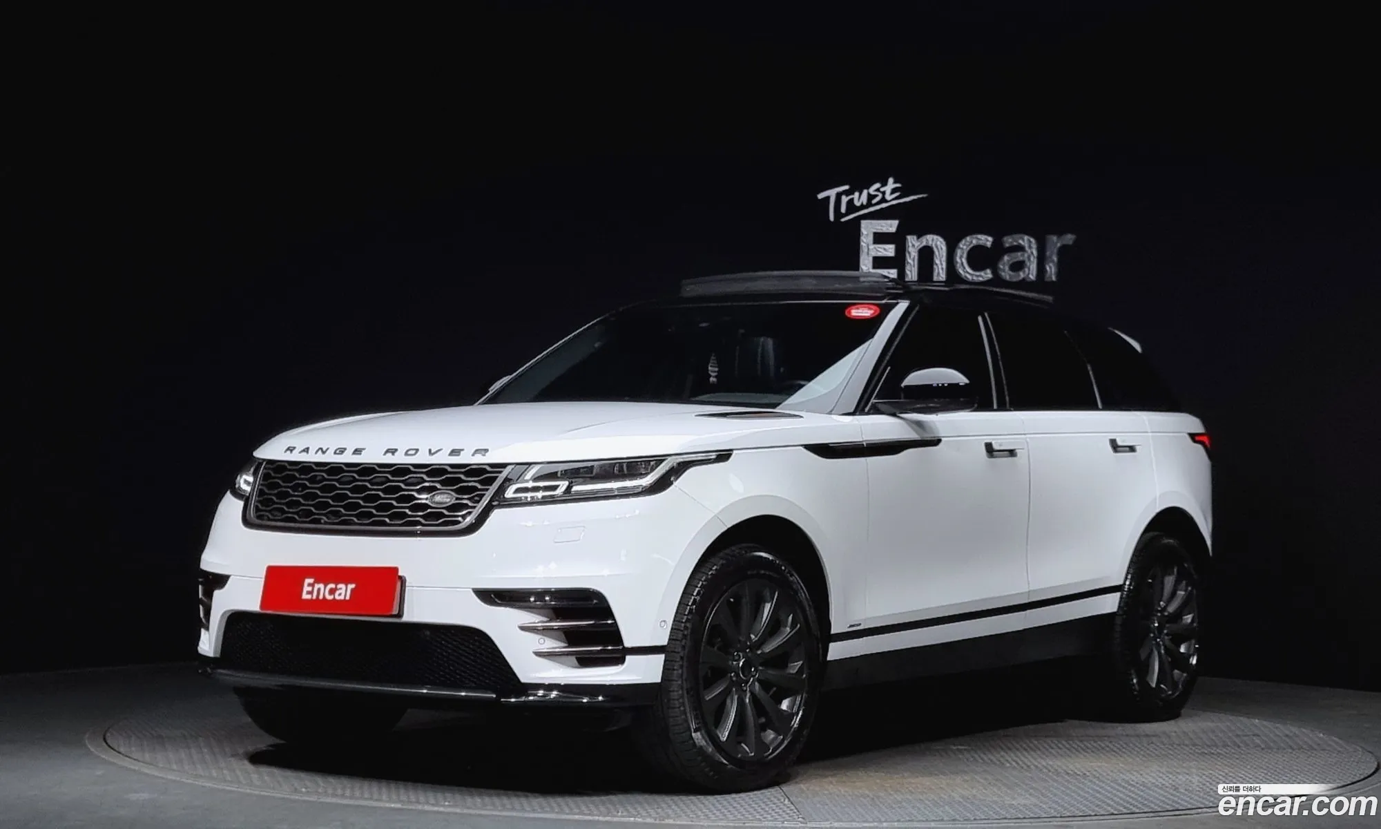 Land Rover Range Rover Velar I 20 D240 R-Dynamic Se 2018 - фотография 3530640