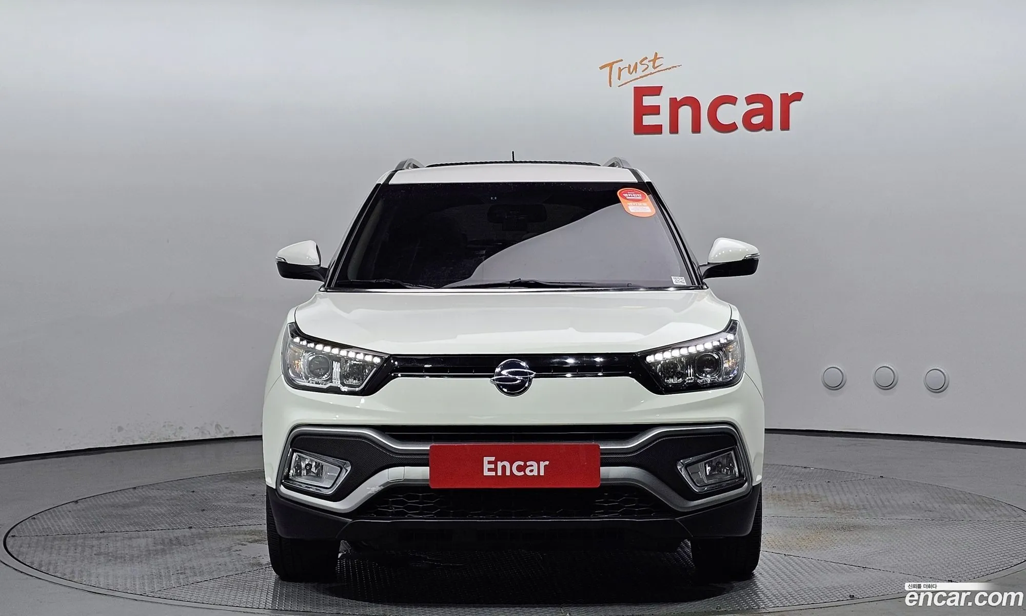 Ssangyong Tivoli Tivoli Diesel Ix 2Wd 2017 - фотография 15680099