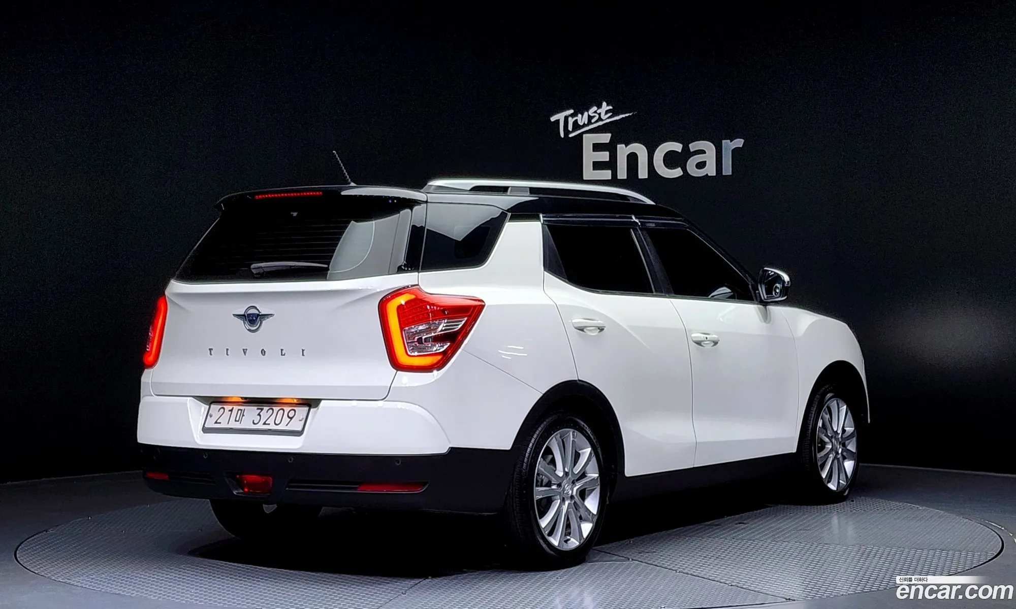 Ssangyong Tivoli Tivoli 16 Ix 2Wd 2017 - фотография 15680085