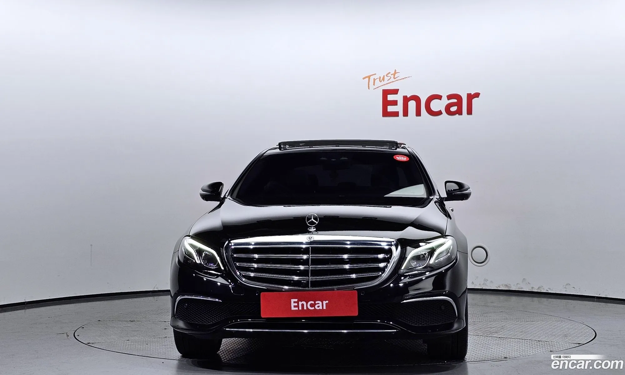 Mercedes-Benz E-Klasse V W213 S213 C238 E300 Exclusive 2019 - фотография 17175912