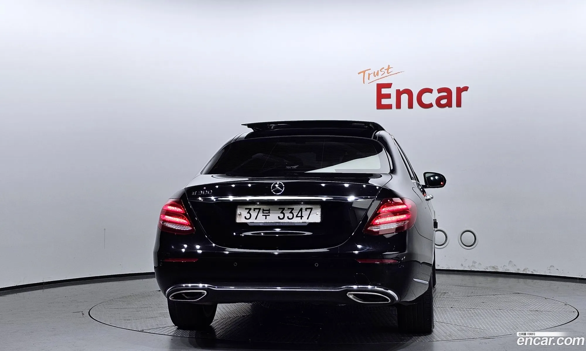Mercedes-Benz E-Klasse V W213 S213 C238 E300 Exclusive 2019 - фотография 17175913