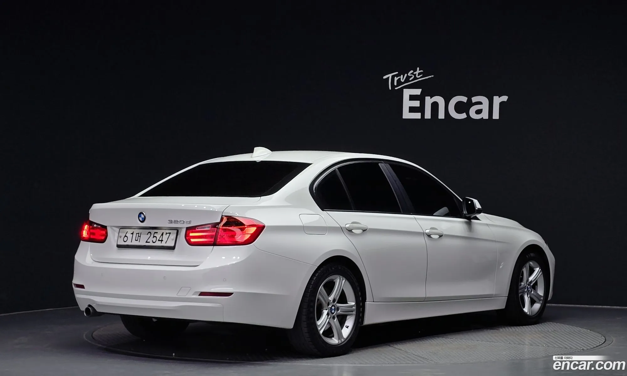 BMW 3Er Vi F3X 320D 2015 - фотография 2349428