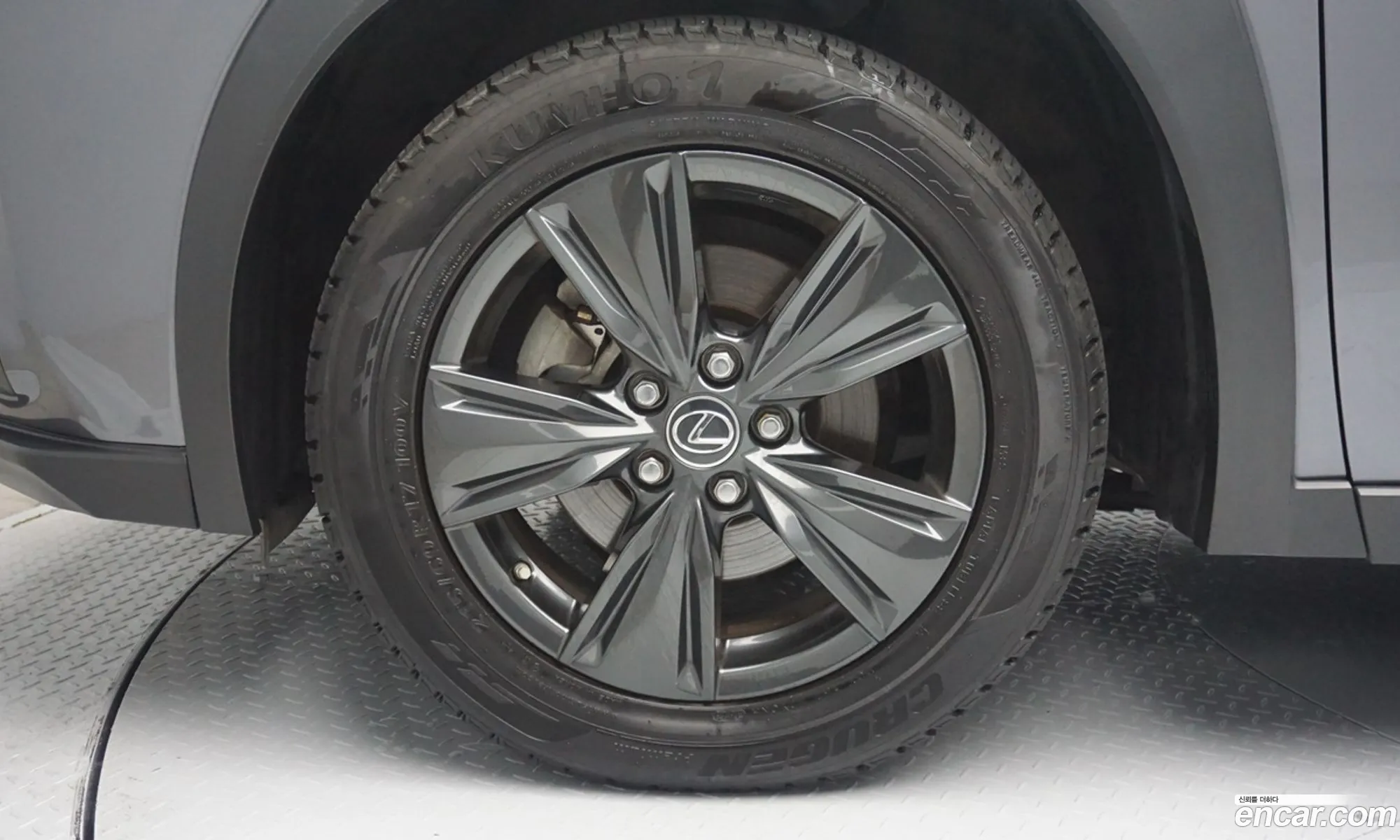 Lexus Ux I 20 2Wd 2021 - фотография 3515864