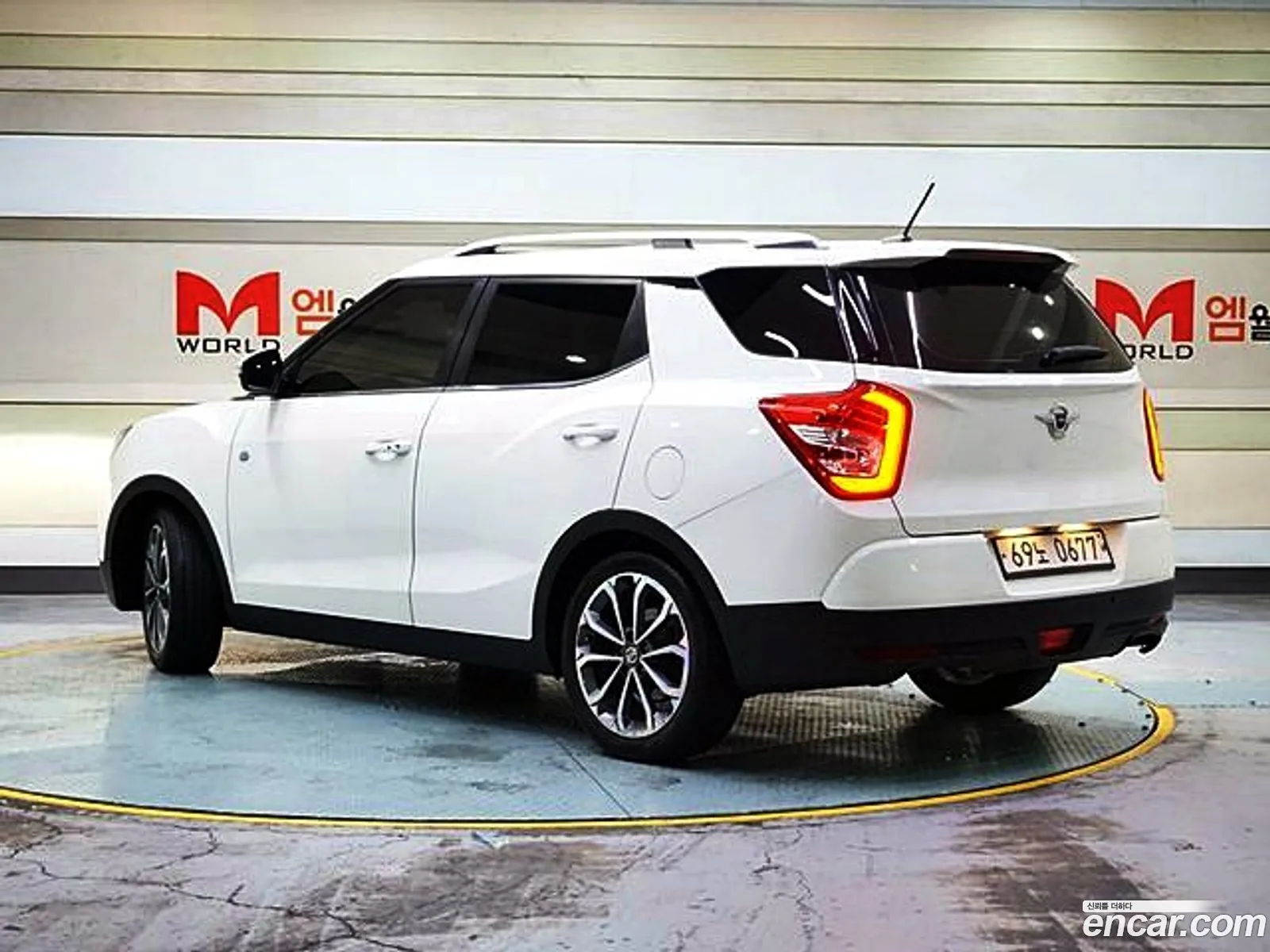 Kg Mobility Ssangyong Tivoli Air Diesel Rx 4Wd - фотография 8737045