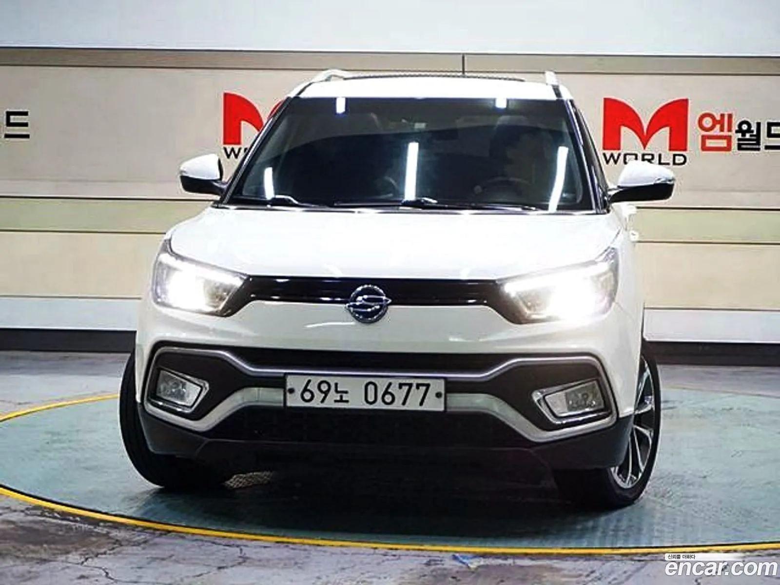 Kg Mobility Ssangyong Tivoli Air Diesel Rx 4Wd - фотография 8737046