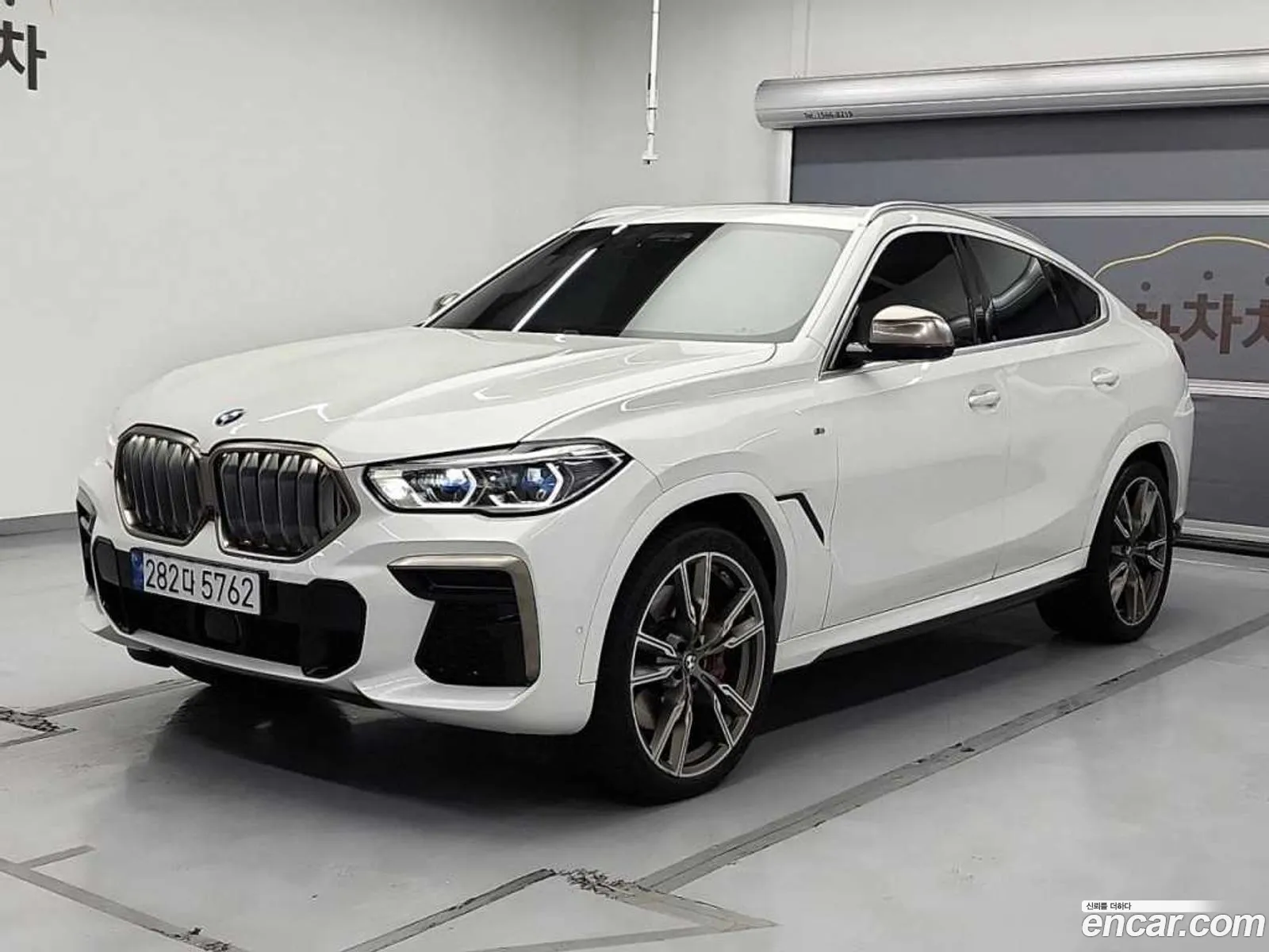 BMW X6 Iii G06 M50I 2022 - фотография 11268096