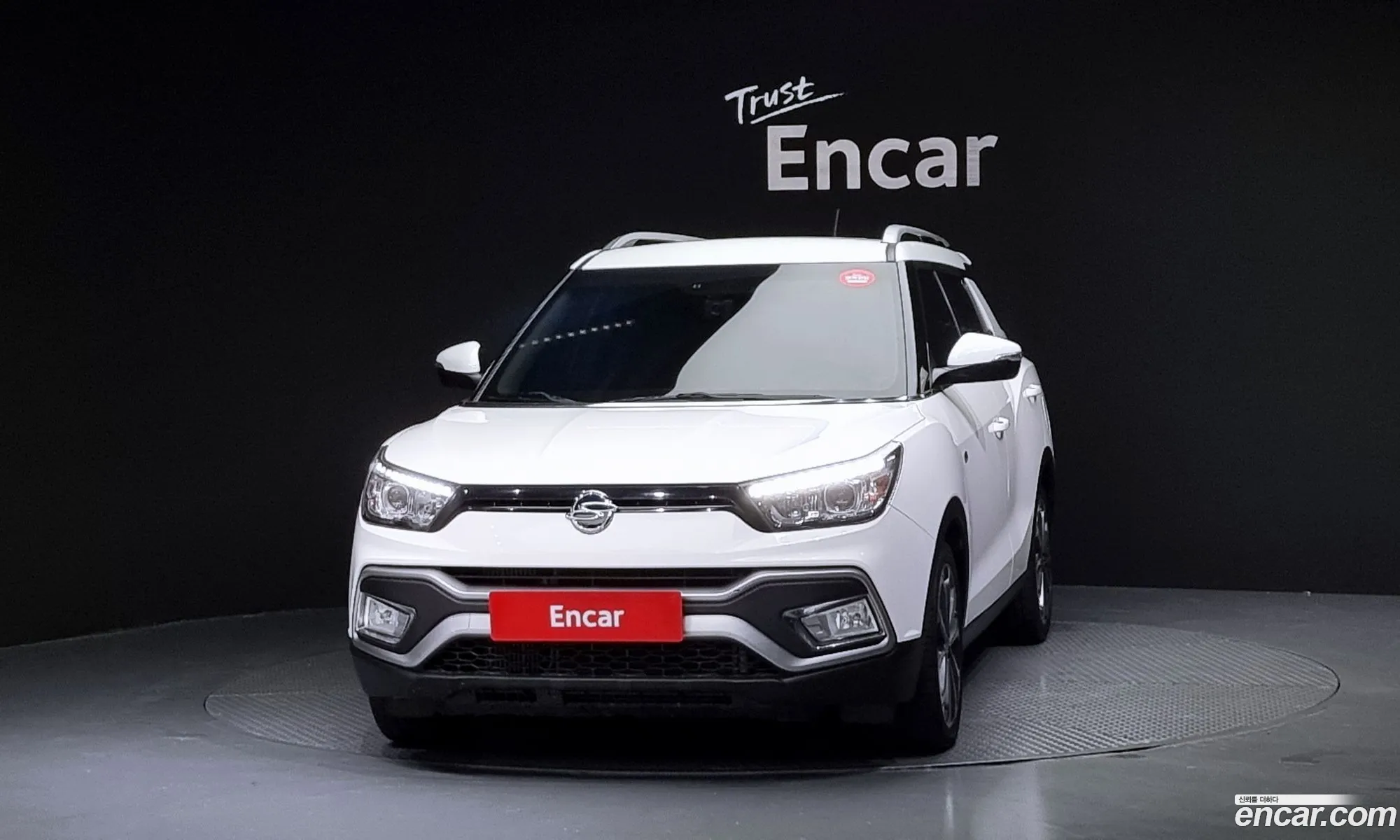 Ssangyong Tivoli Tivoli Diesel Ix 2Wd 2018 - фотография 15680062