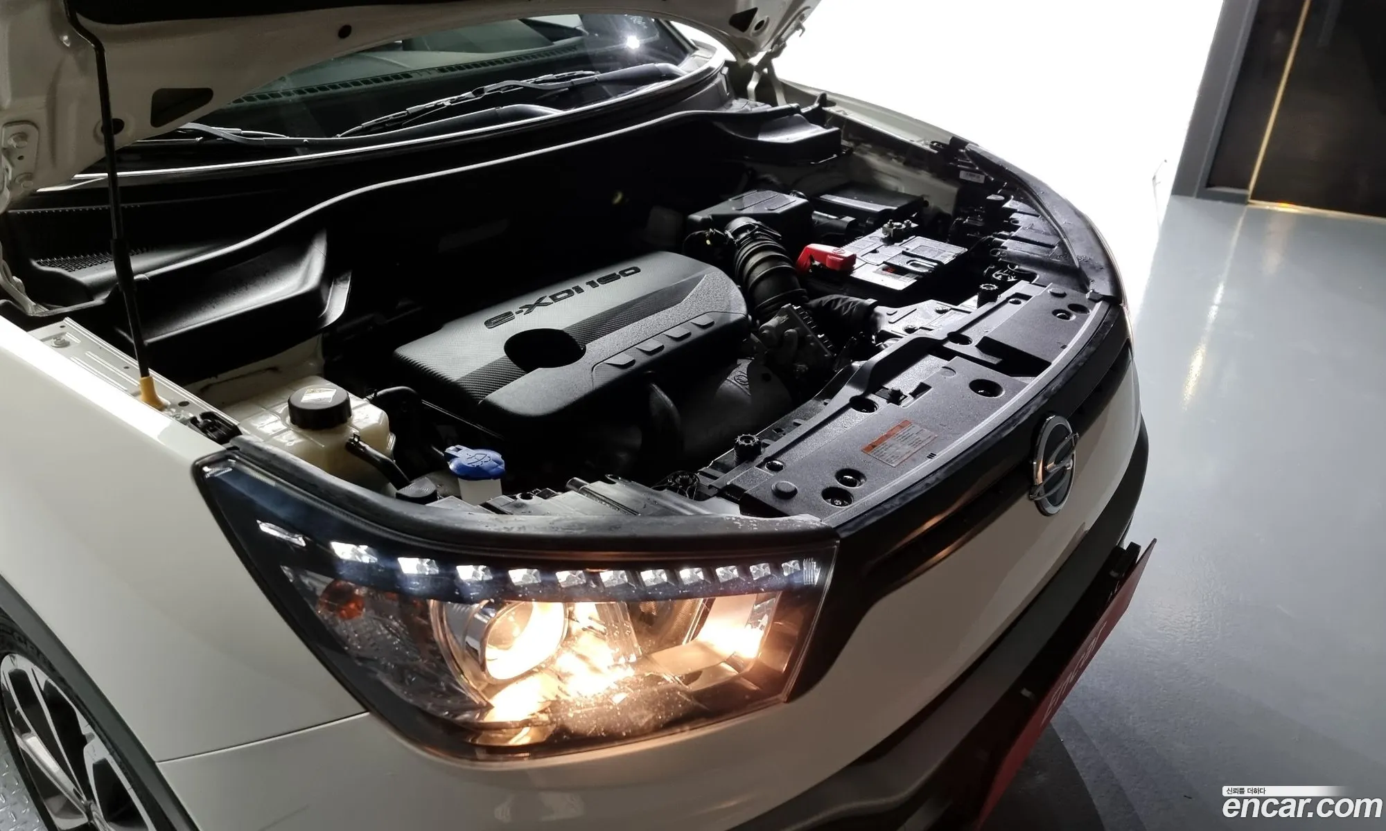 Ssangyong Tivoli Tivoli Diesel Ix 2Wd 2018 - фотография 15680065