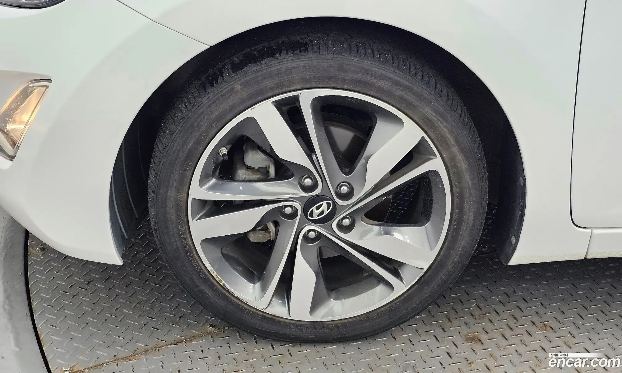 Hyundai Avante V 16 Gdi Premium 2013 - фотография 17014154