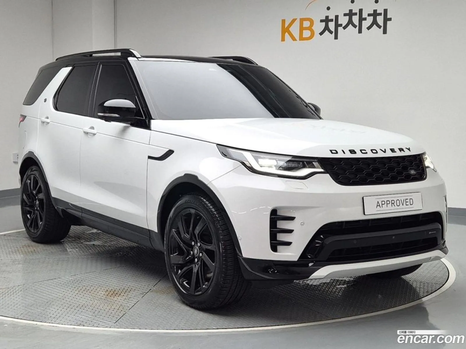 Land Rover Discovery P360 R-Dynamic Se 2023 - фотография 3530631