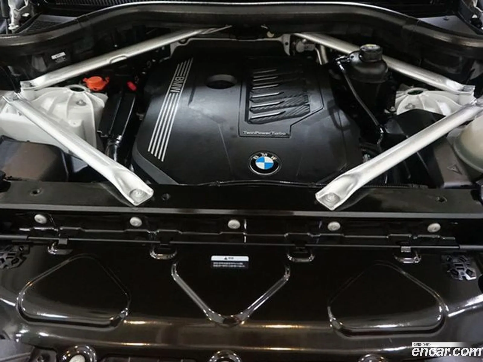 BMW X6 xDrive40I M Sports 2023 - фотография 2082808