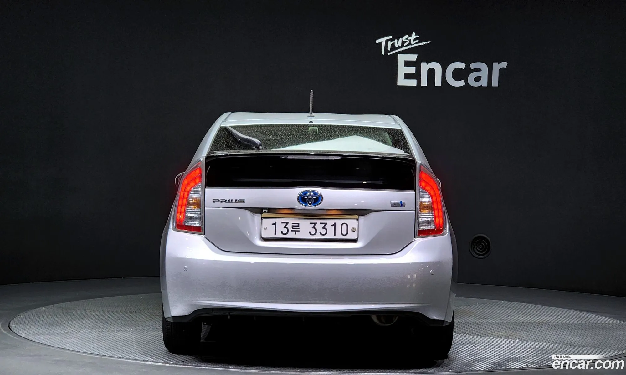 Toyota Prius 18E 2012 - фотография 14401277