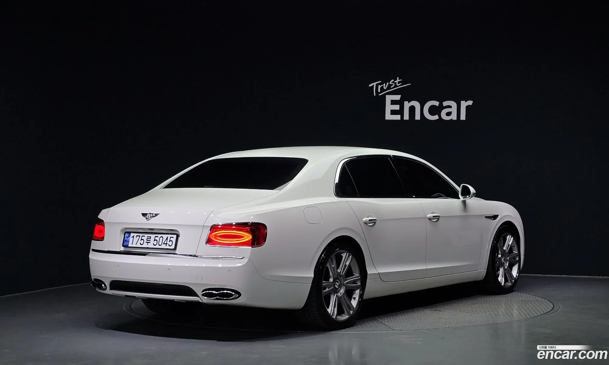 Bentley Flying Spur 2Nd Generation 40 - фотография 14647244