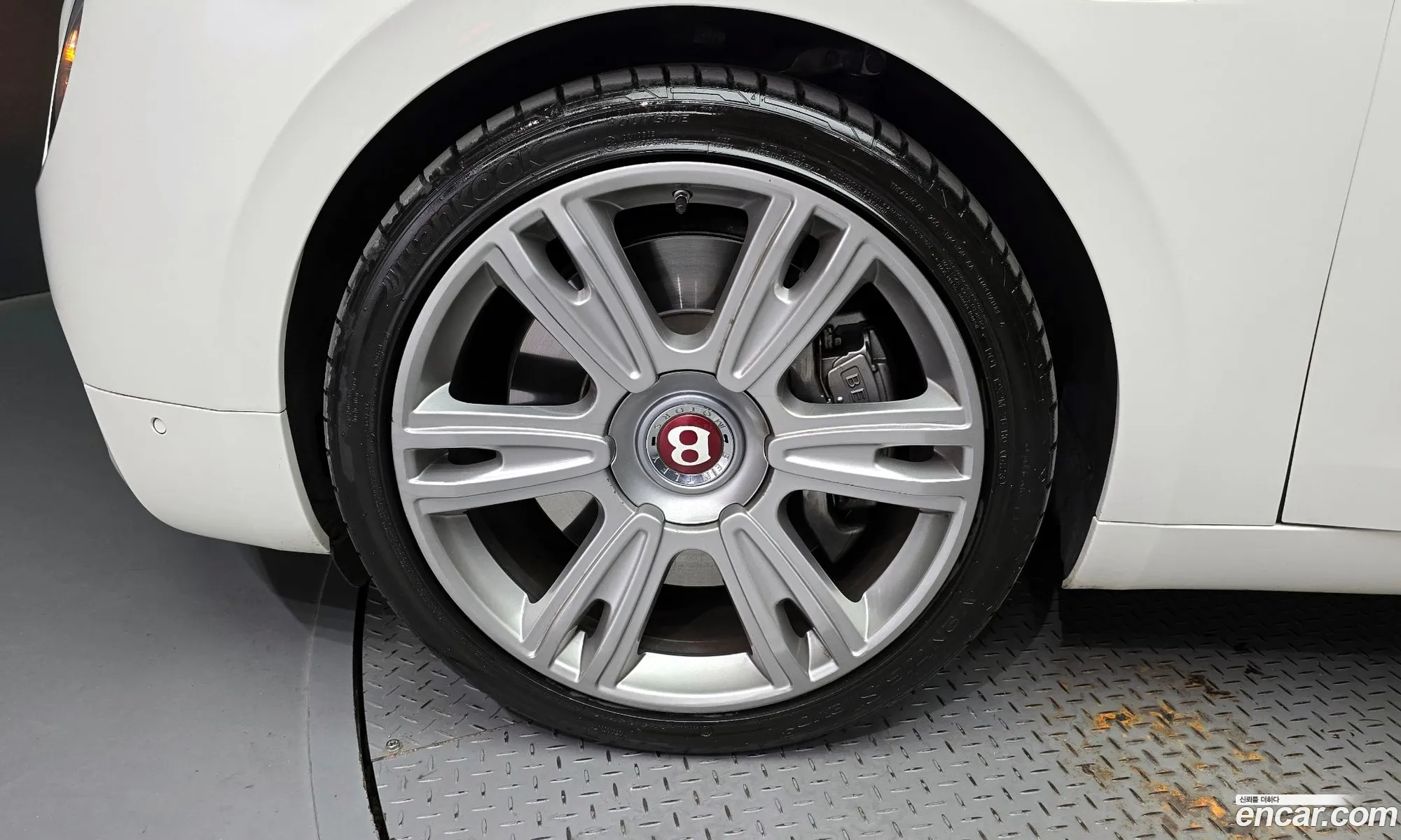 Bentley Flying Spur 2Nd Generation 40 - фотография 14647247