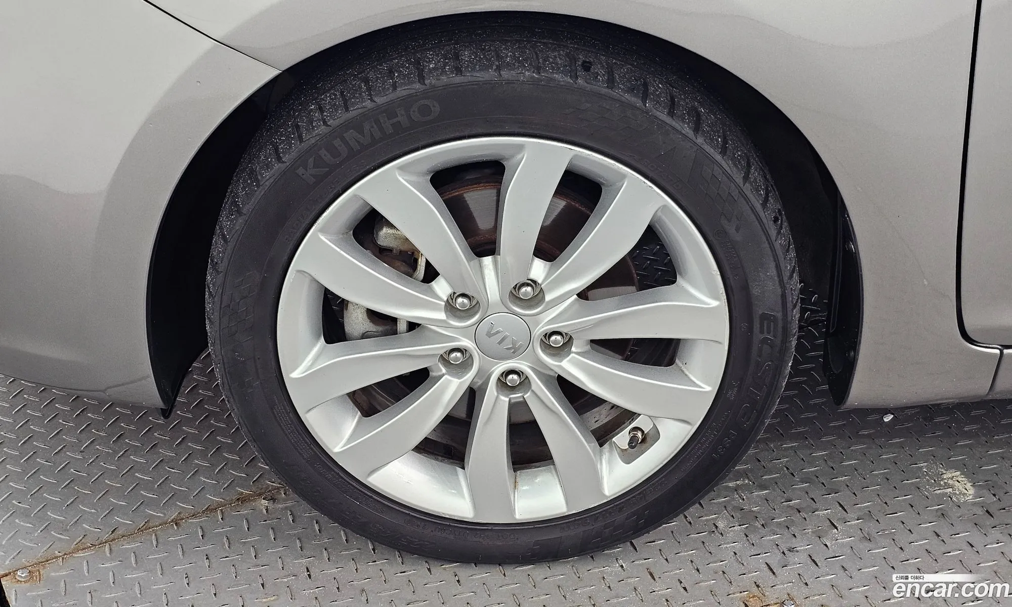 Kia All New Carens 20 Lpi Prestige - фотография 17554842