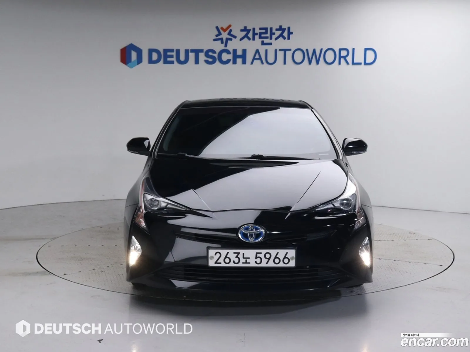 Toyota Prius Iv Xw50 18E 2017 - фотография 14401264