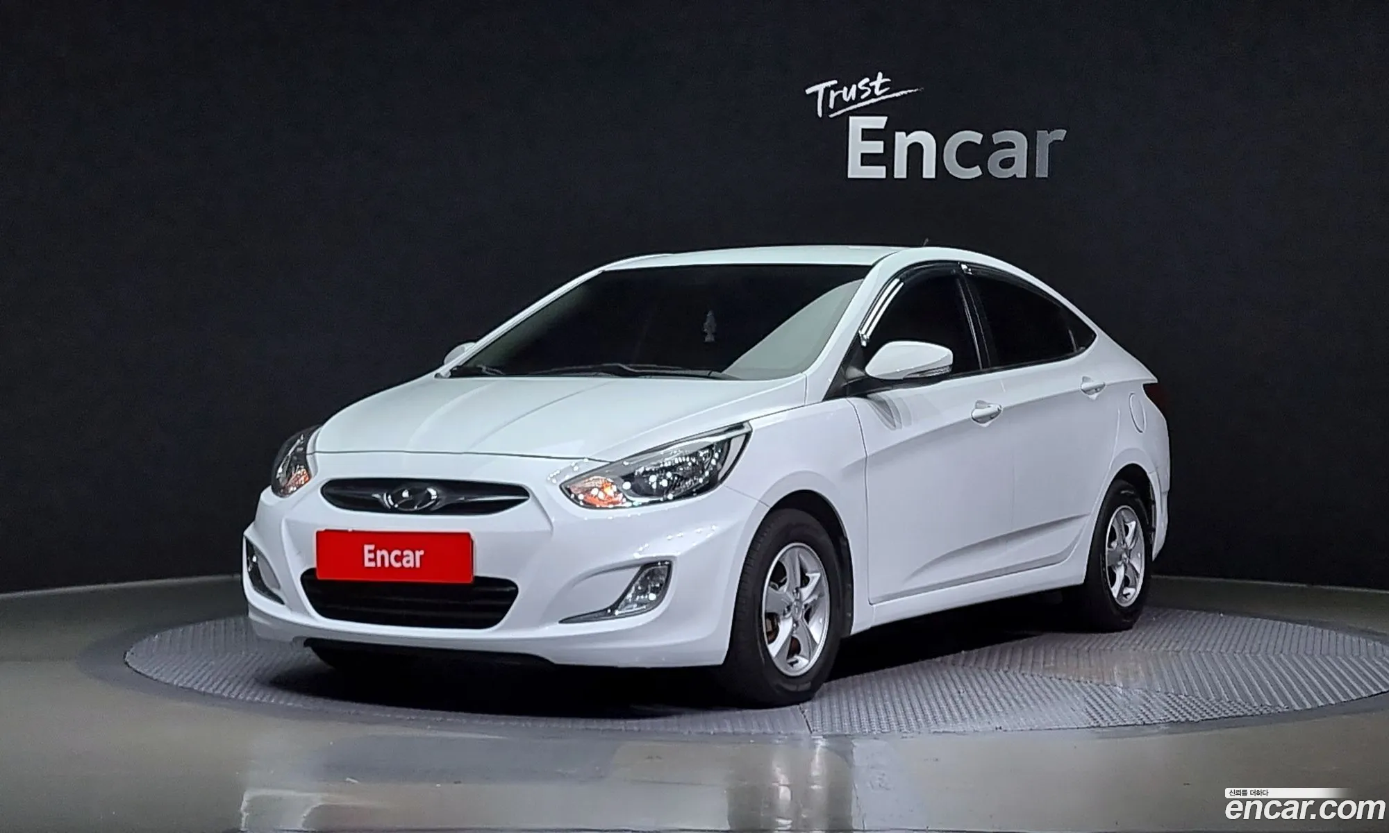 Hyundai Accent New Model 14 Vvt Premier - фотография 18809925