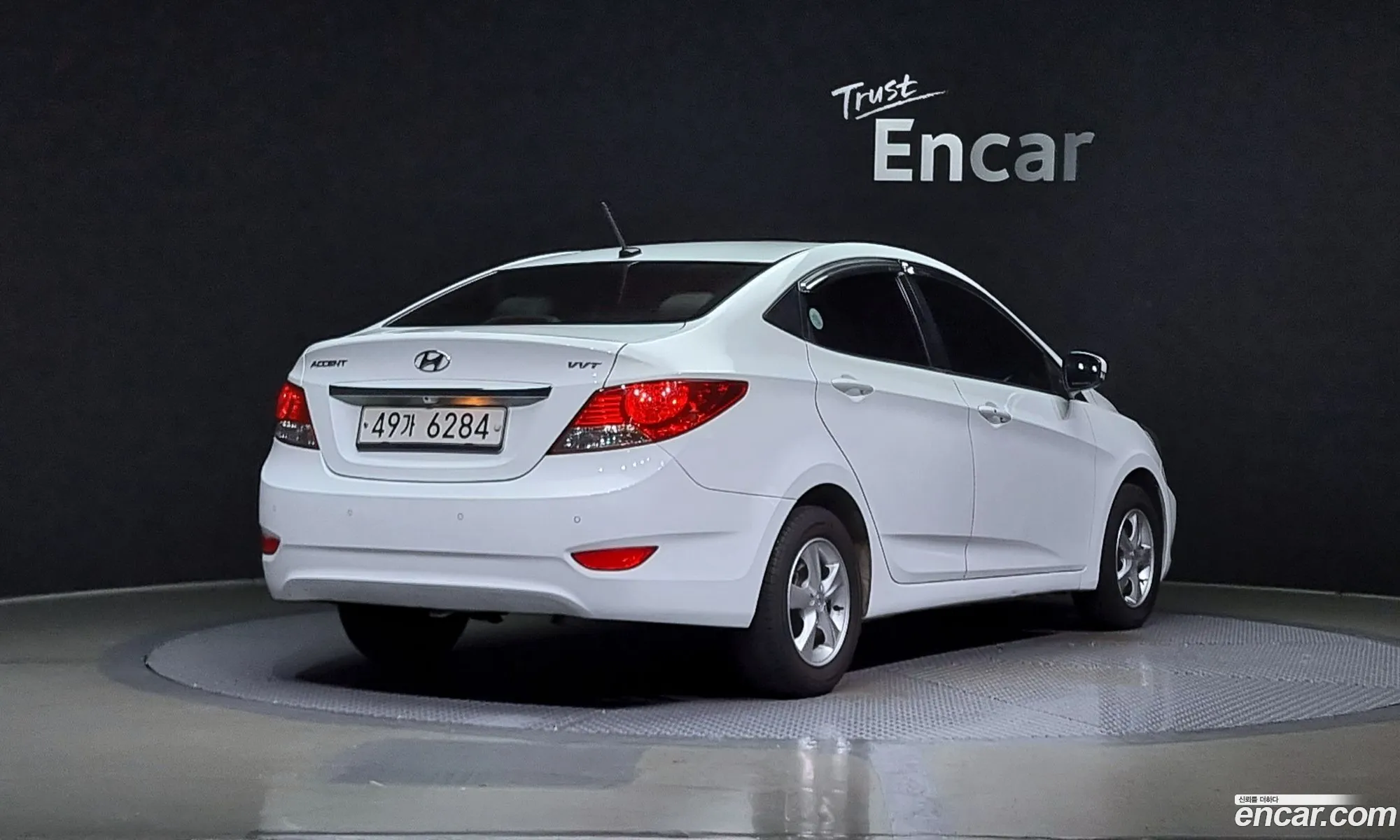 Hyundai Accent New Model 14 Vvt Premier - фотография 18809926