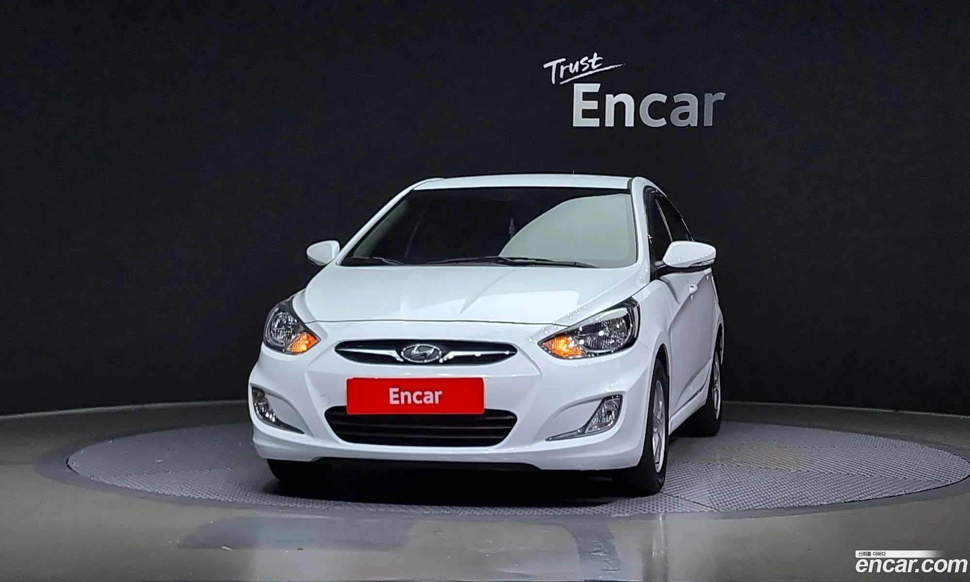 Hyundai Accent New Model 14 Vvt Premier - фотография 18809927