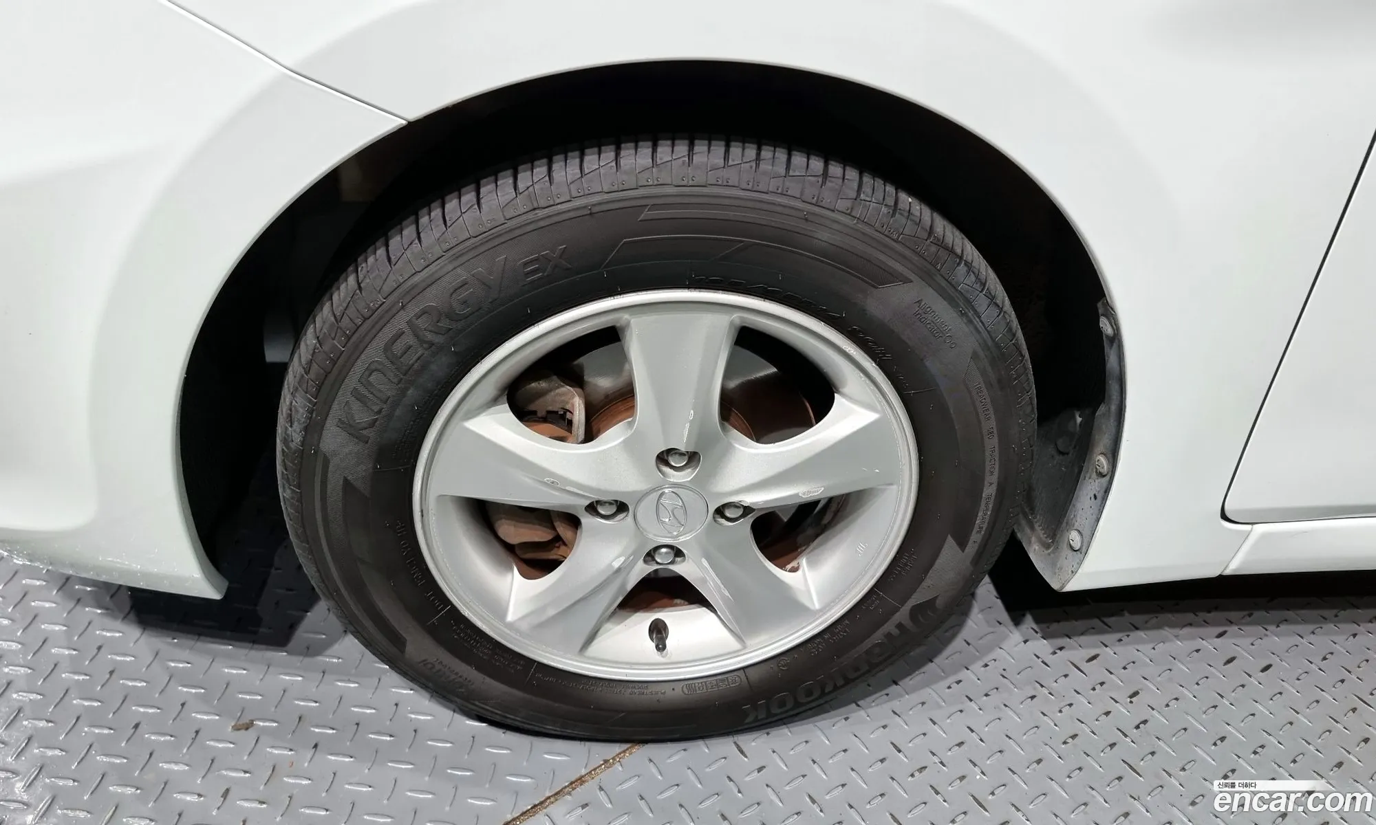 Hyundai Accent New Model 14 Vvt Premier - фотография 18809929