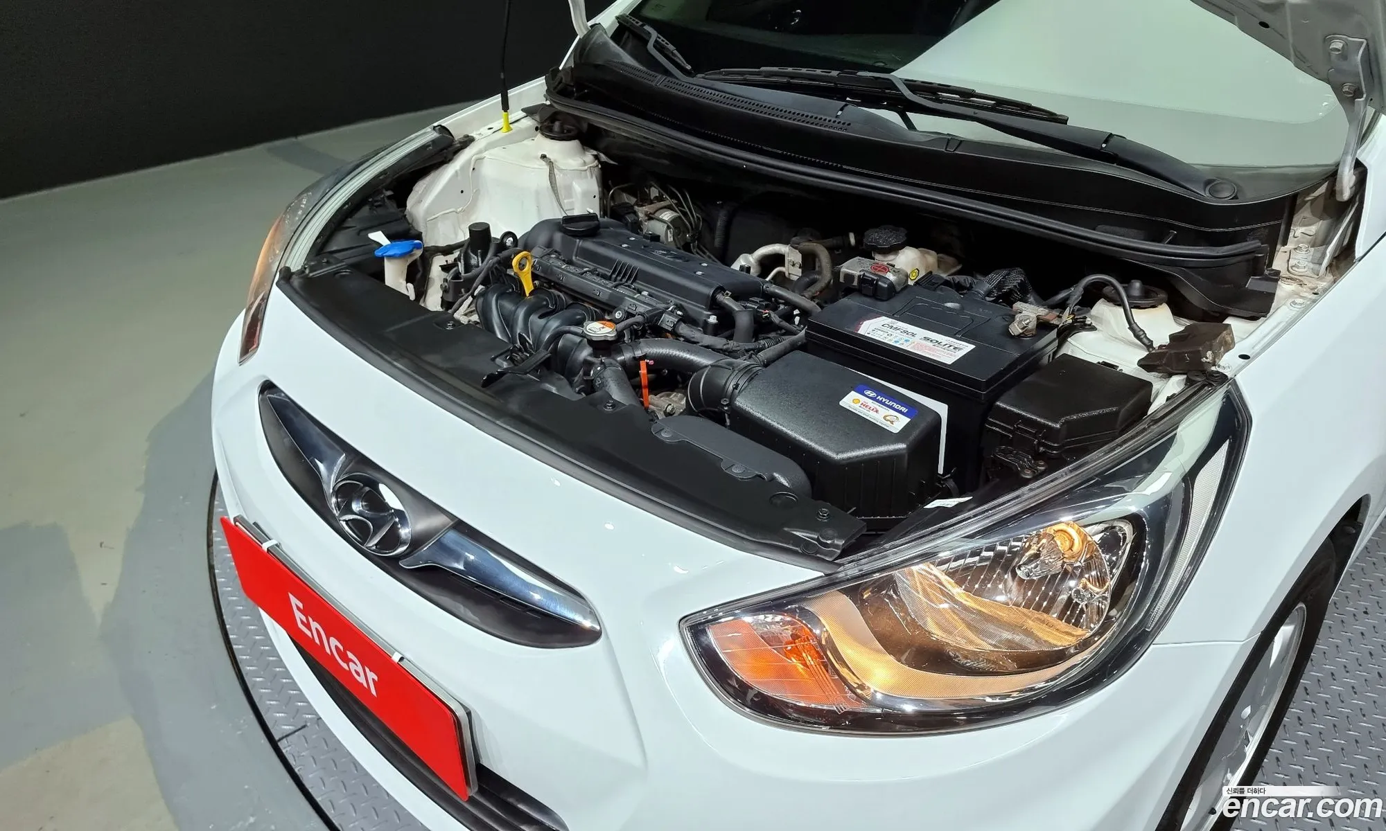 Hyundai Accent New Model 14 Vvt Premier - фотография 18809930