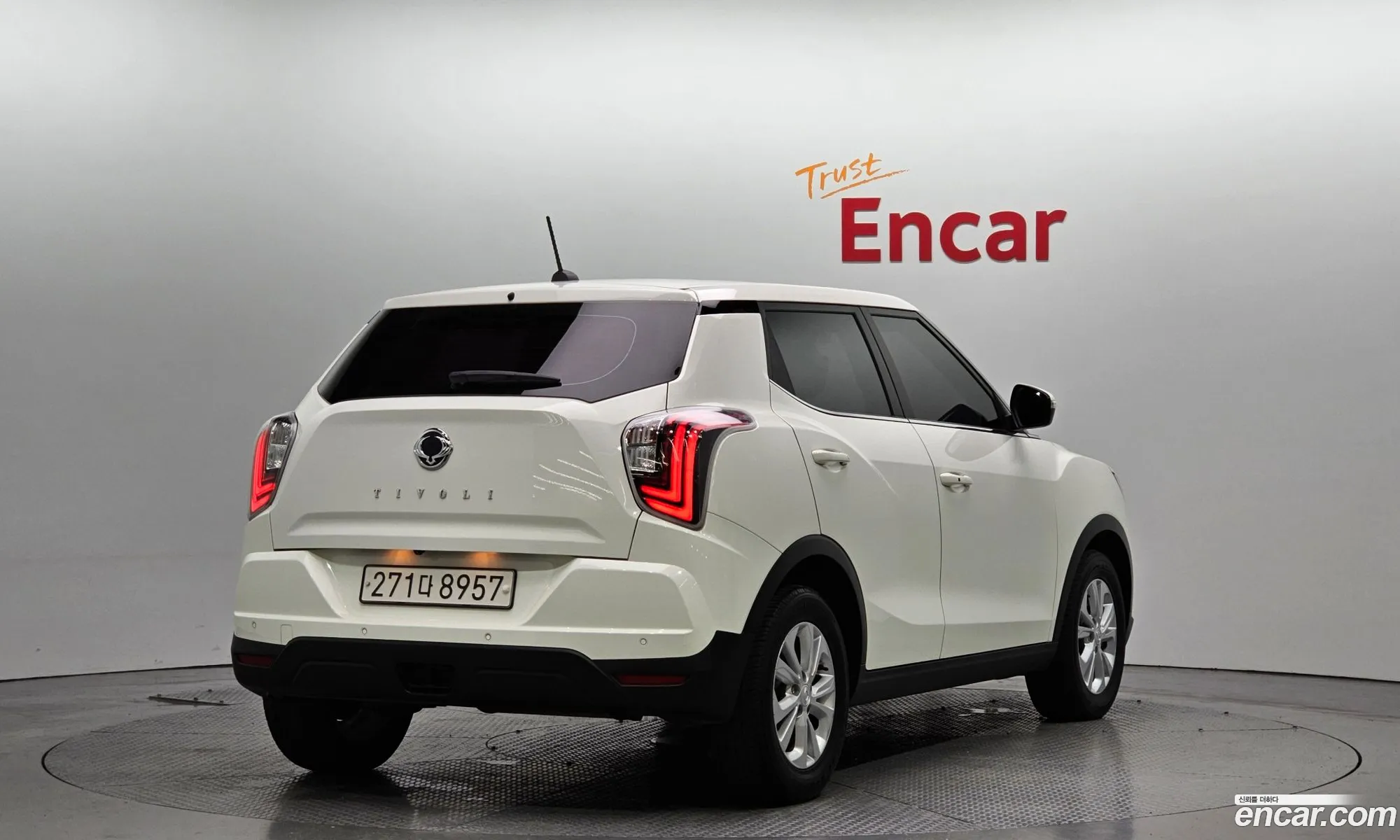 Kg Mobility Ssangyong Very New Tivoli Diesel 16 2Wd V1 - фотография 16951336