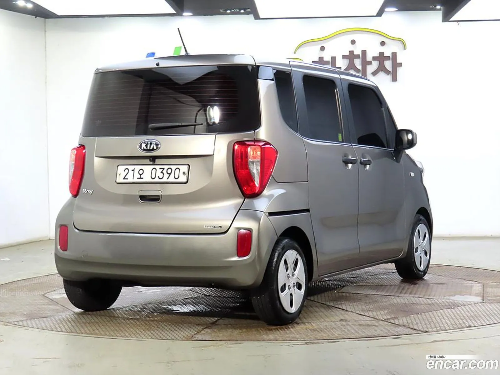 Kia Ray Luxury Van 2016 - фотография 18944044