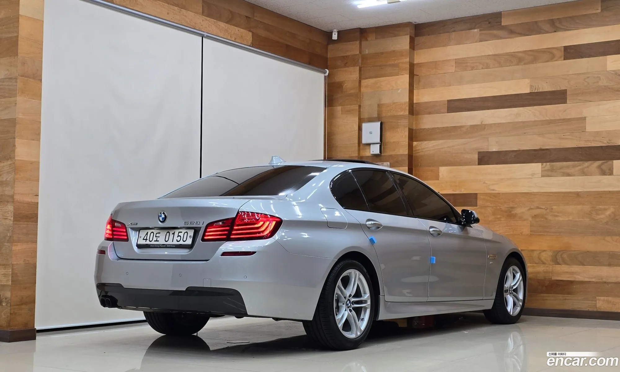 BMW 5 Series F10 528I xDrive M Aerodynamic Special Edition - фотография 18441151