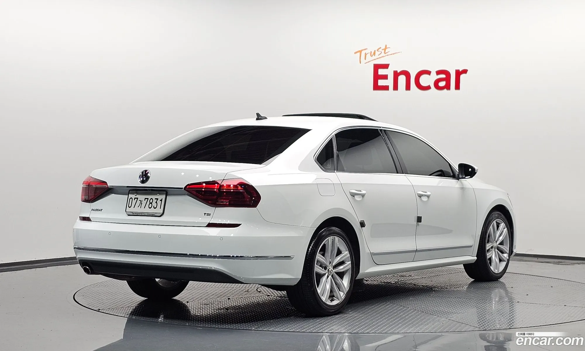 Volkswagen Passat B8 20Tsi 2018 - фотография 3933498