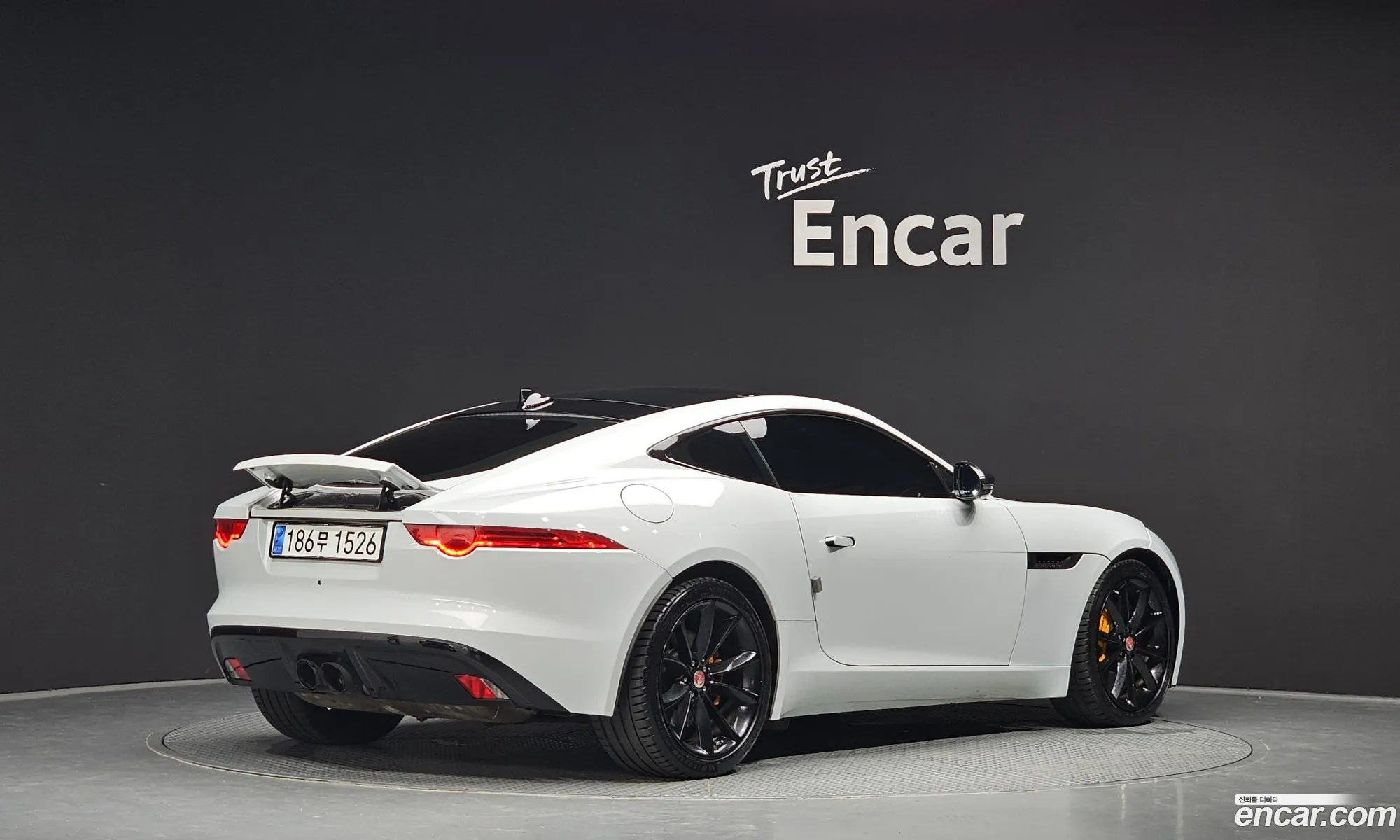 Jaguar F-Type 30 S Coupe 2017 - фотография 3739712